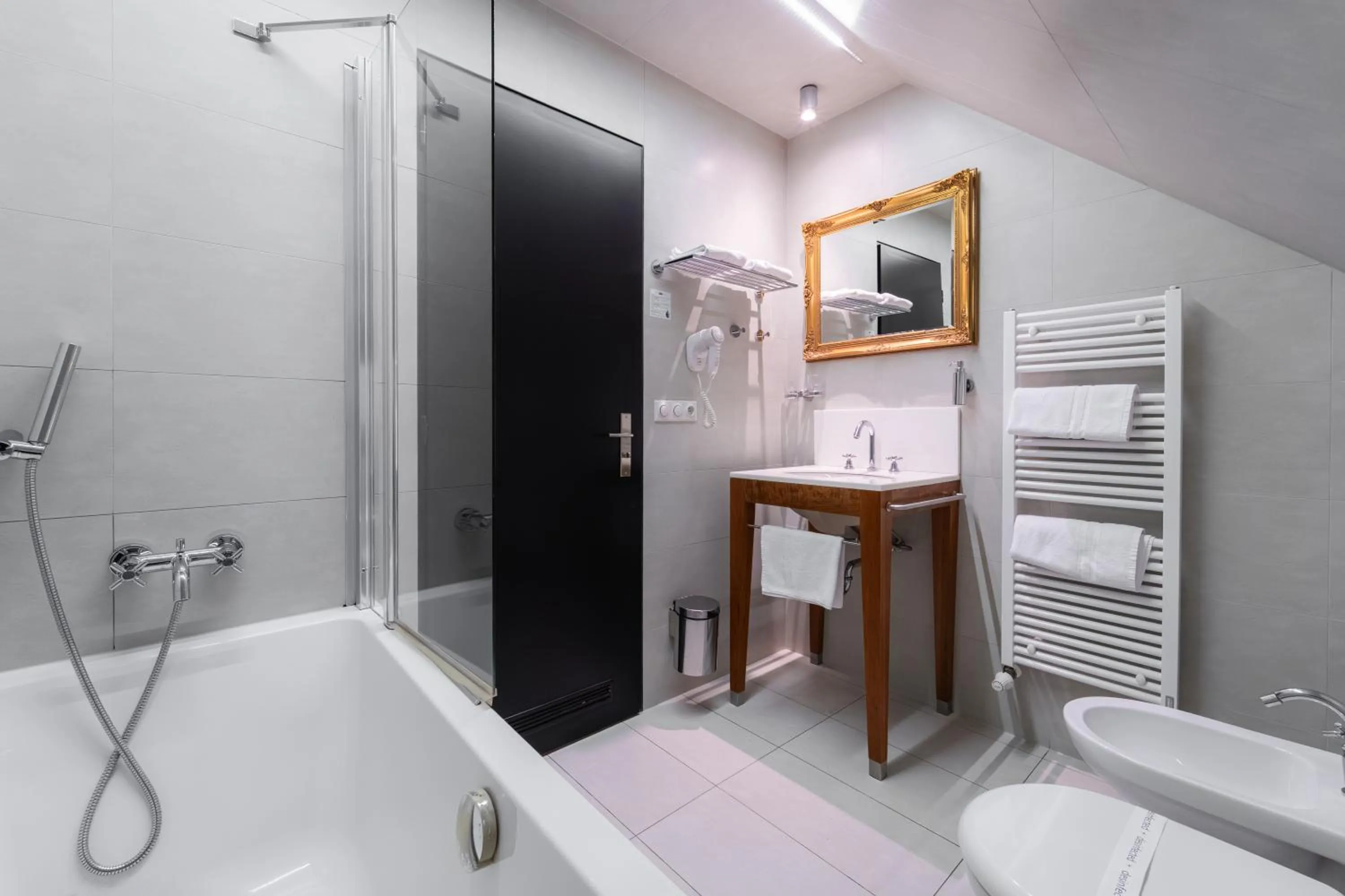 Bathroom in EA Hotel Tereziánský dvůr