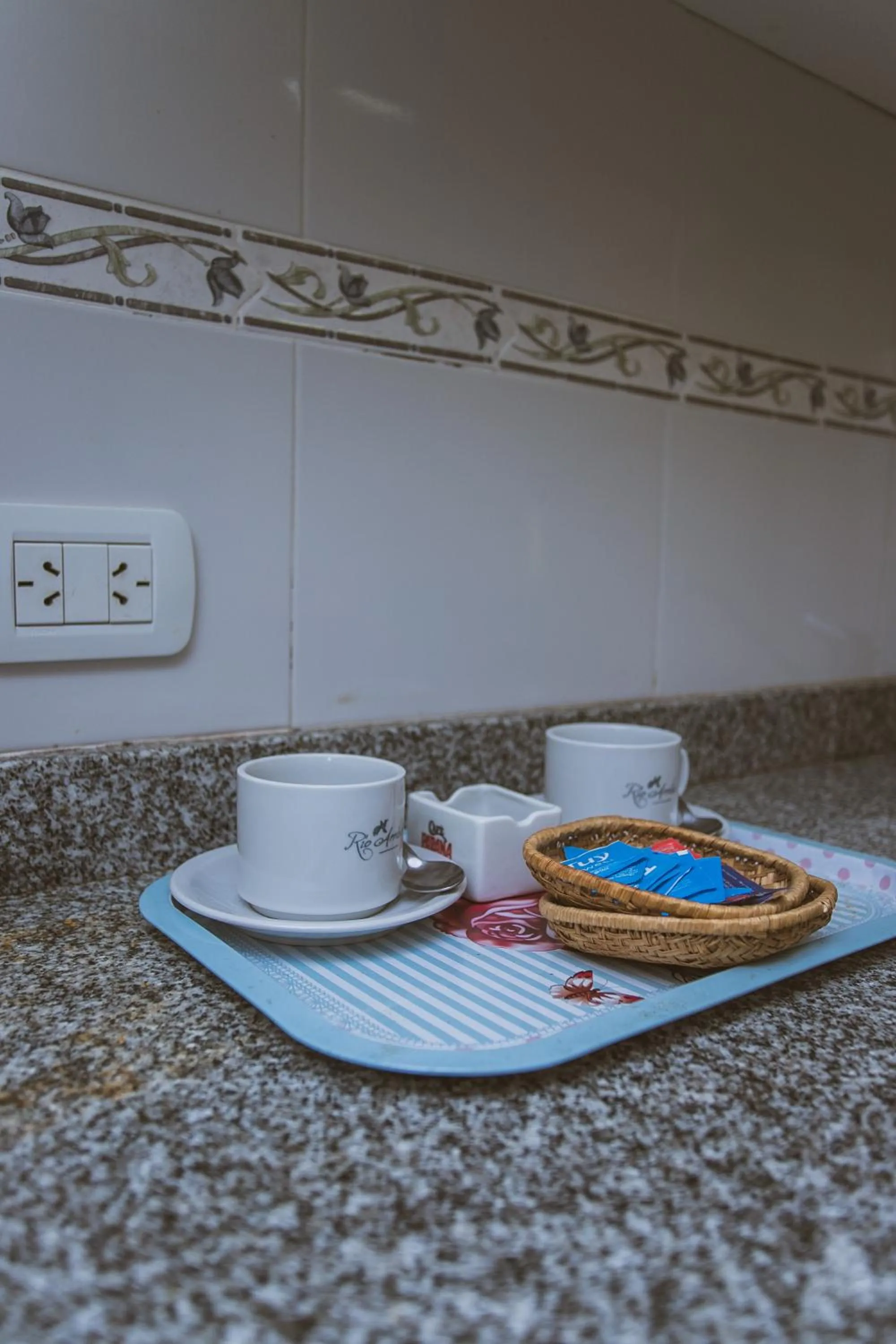 Río Arriba Suites & Apartments & Restó