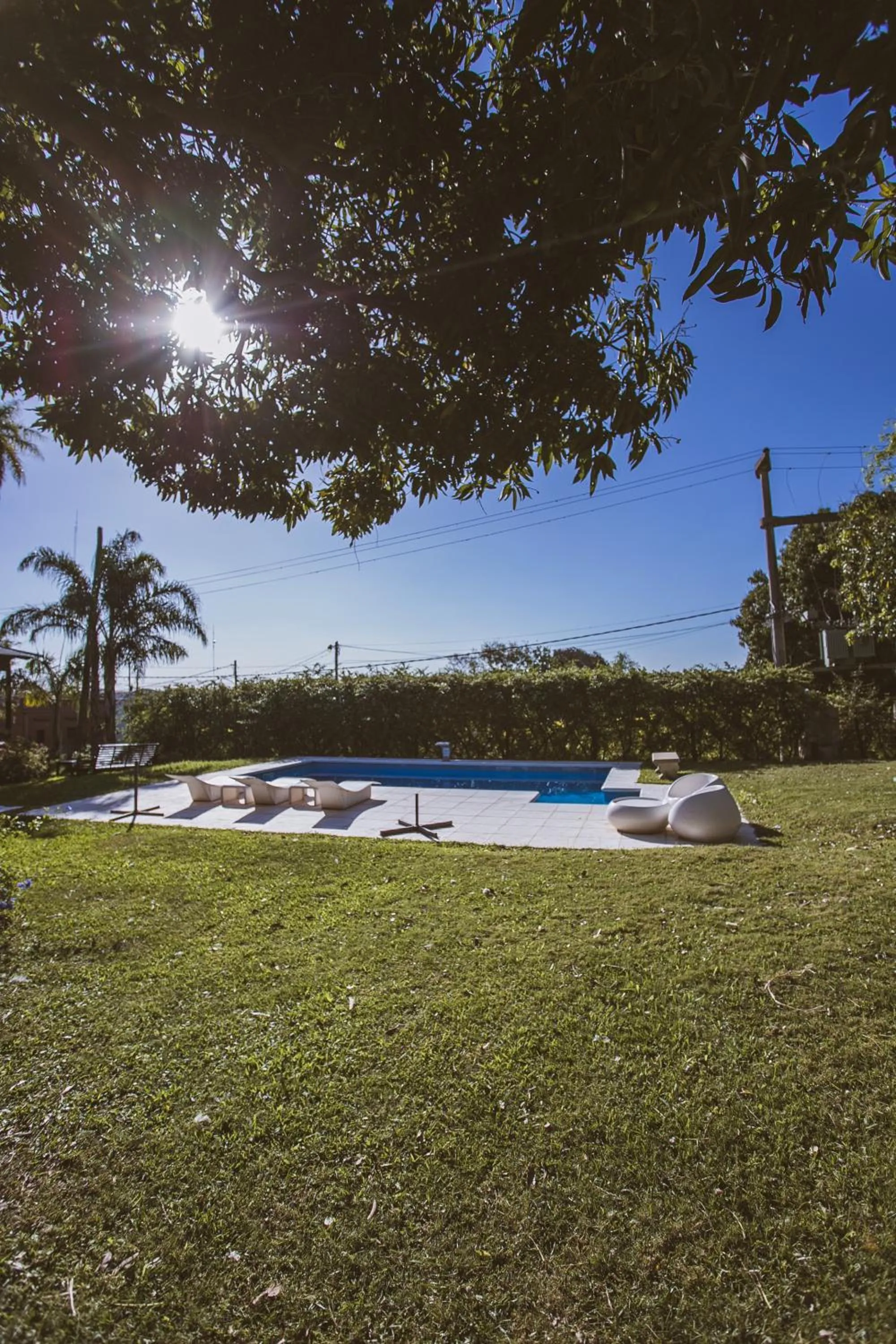 Río Arriba Suites & Apartments & Restó