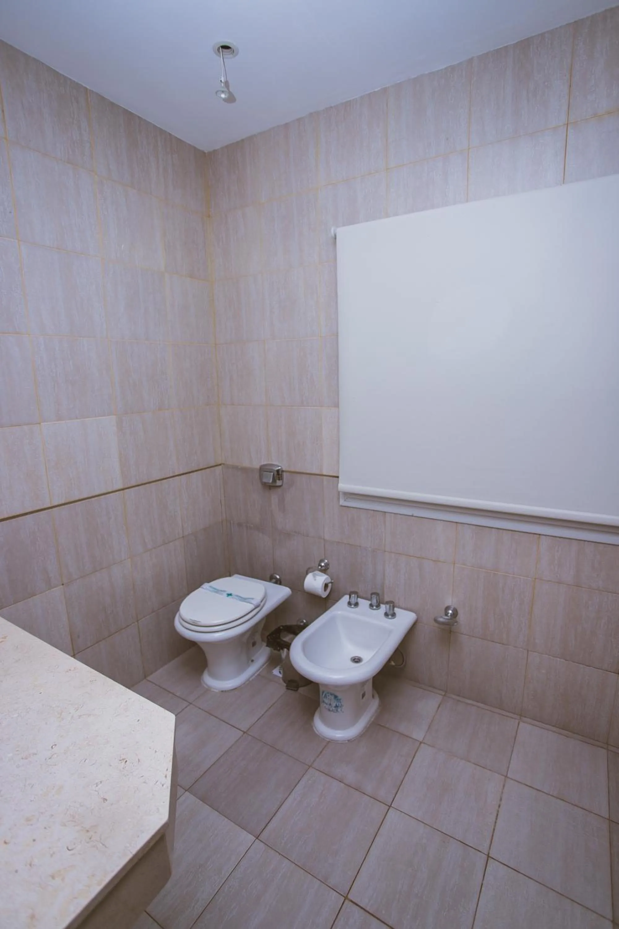 Río Arriba Suites & Apartments & Restó