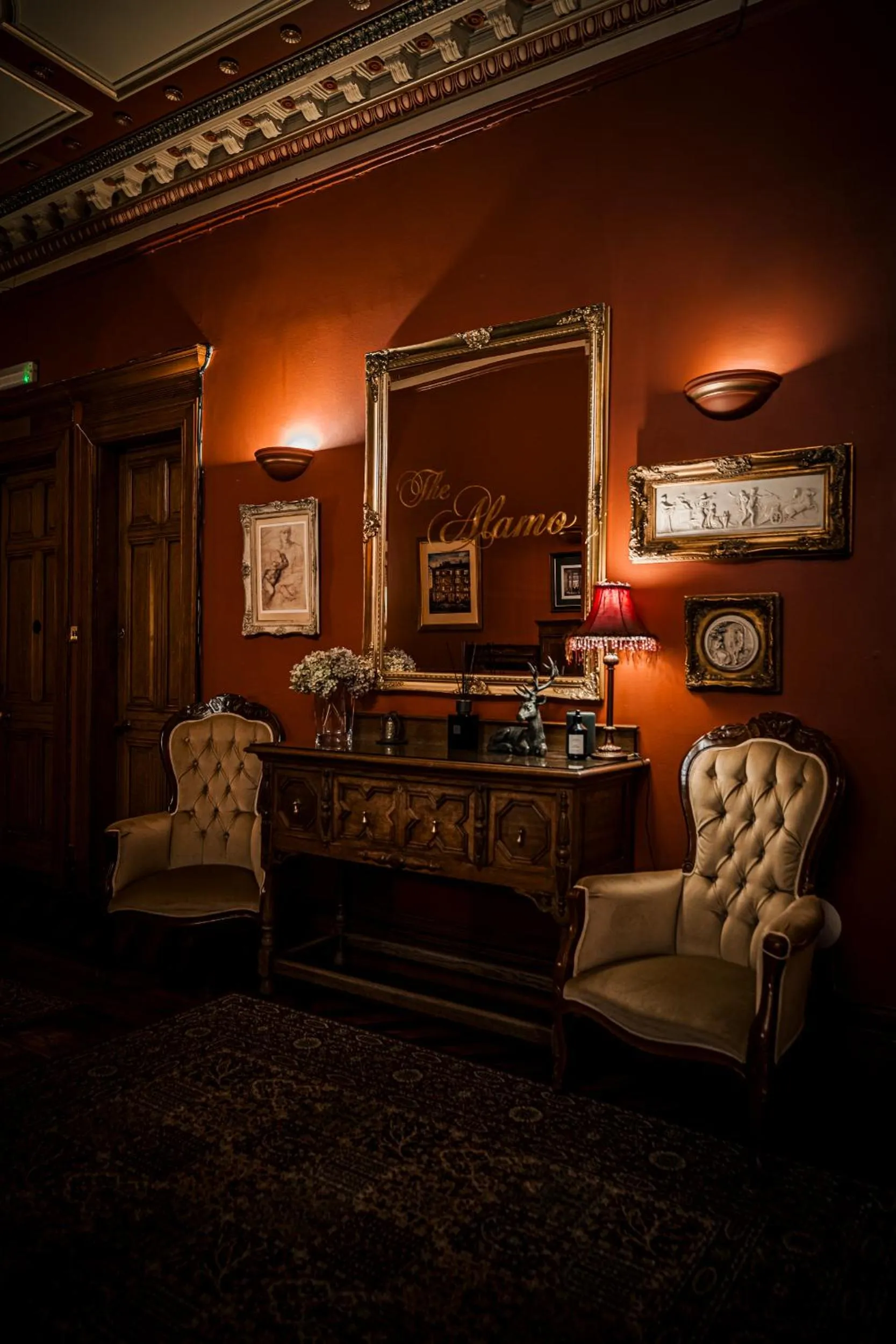 Lobby or reception in The Alamo Guest House