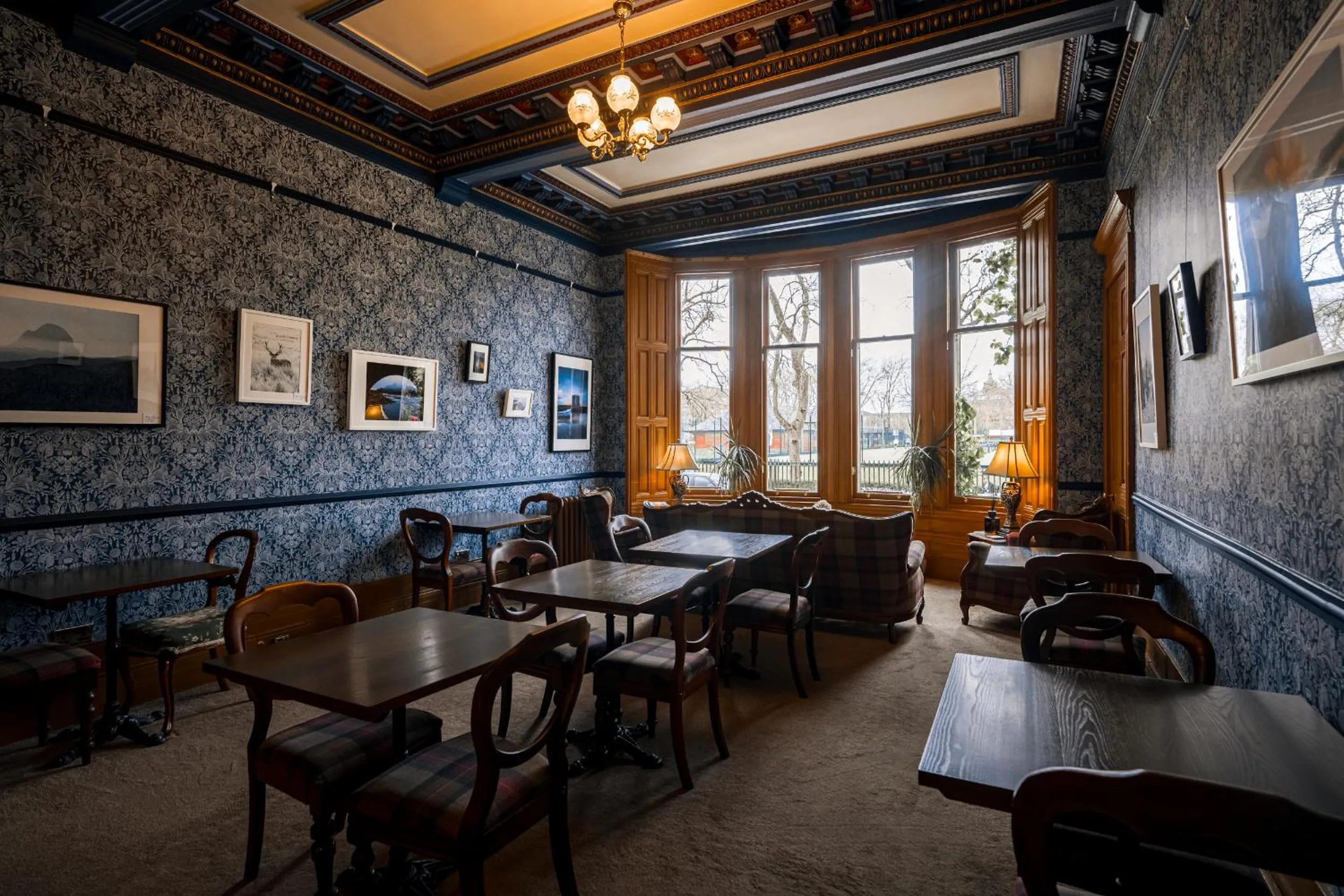 Lounge or bar in The Alamo Guest House