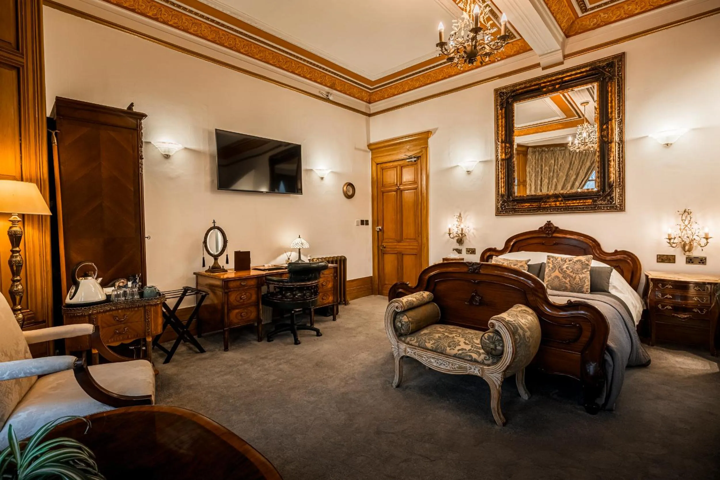 Bedroom, Bed in The Alamo Guest House