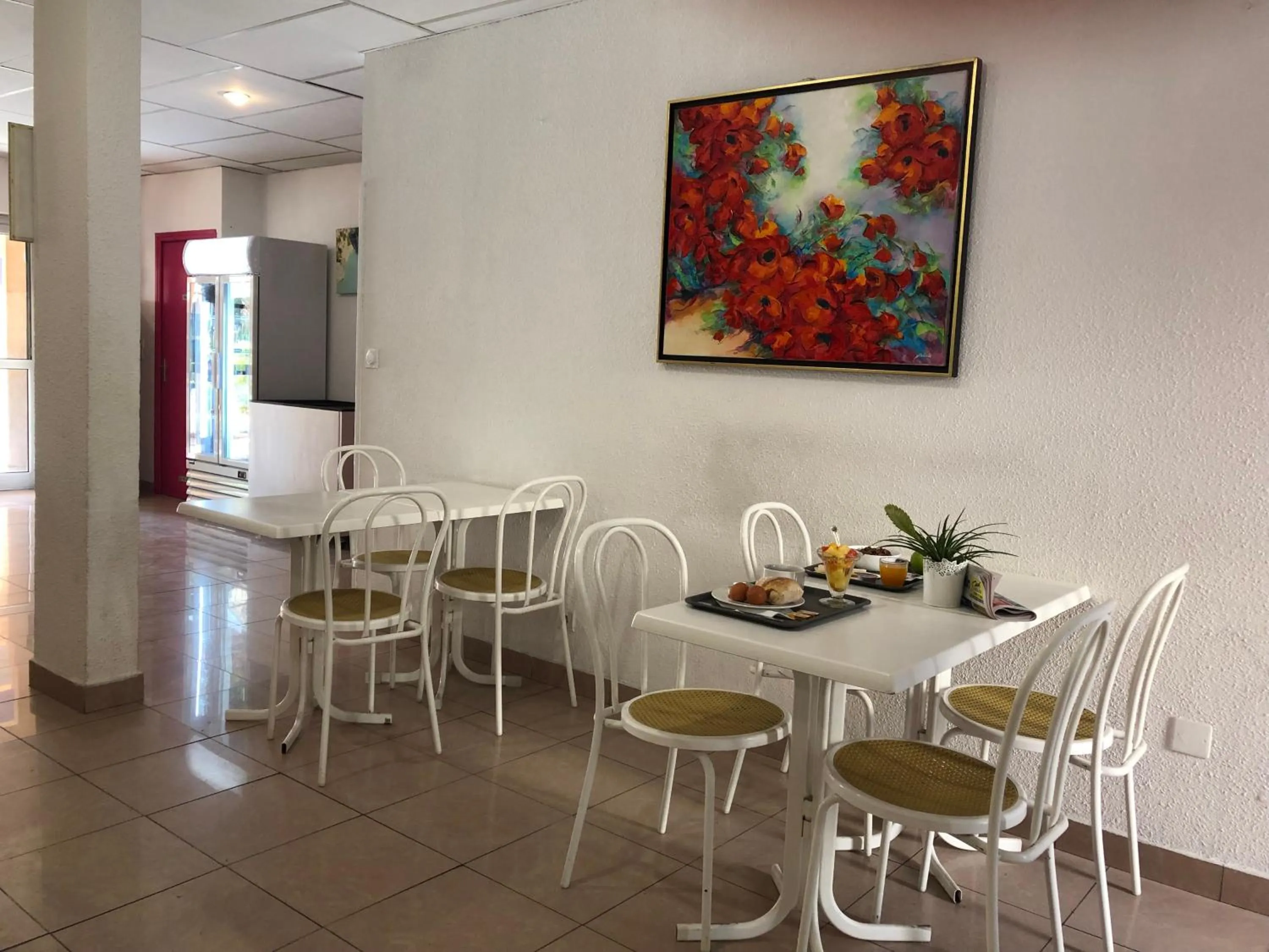 Continental breakfast in Hôtel Triotel