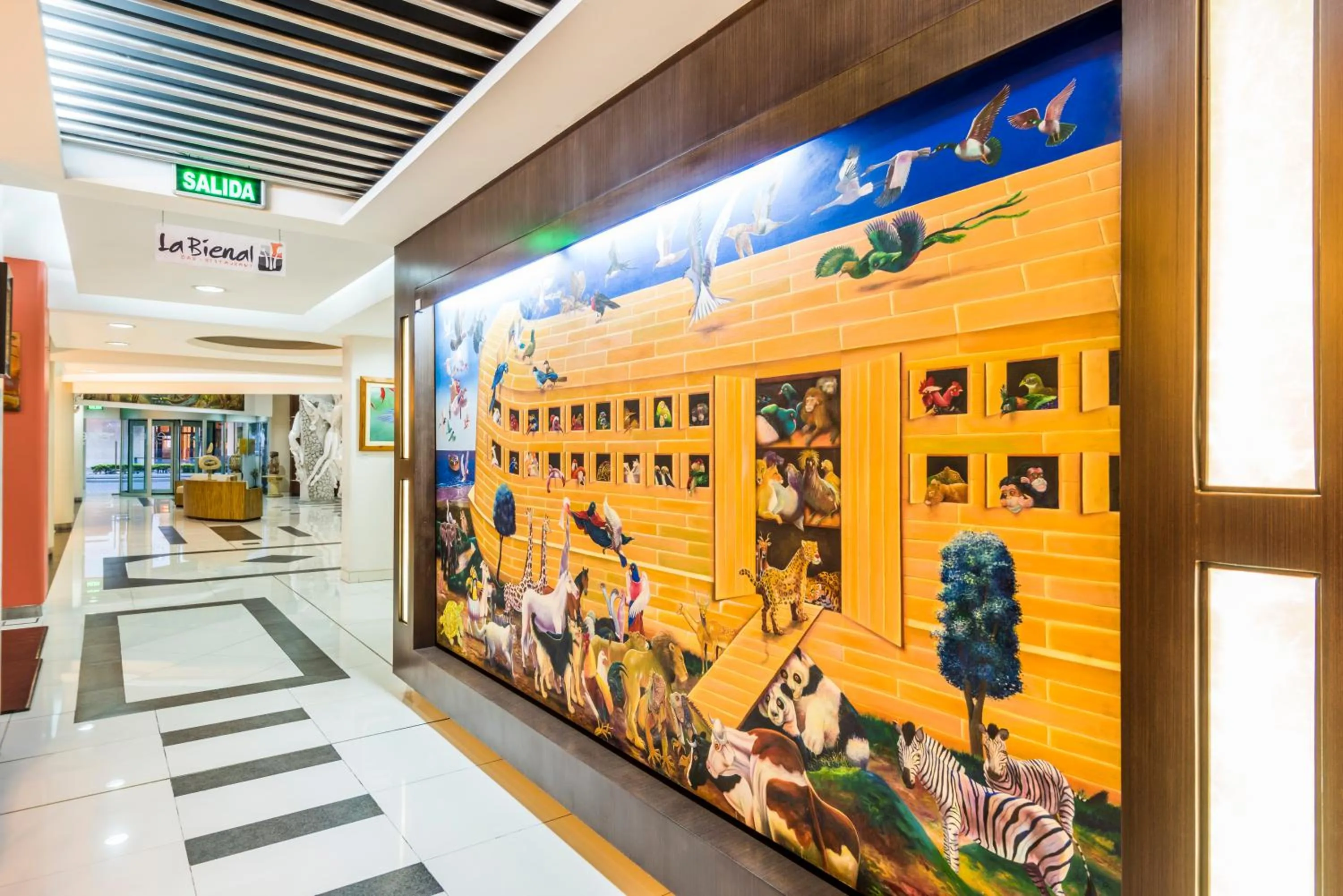 Lobby or reception in GH Galeria Hotel