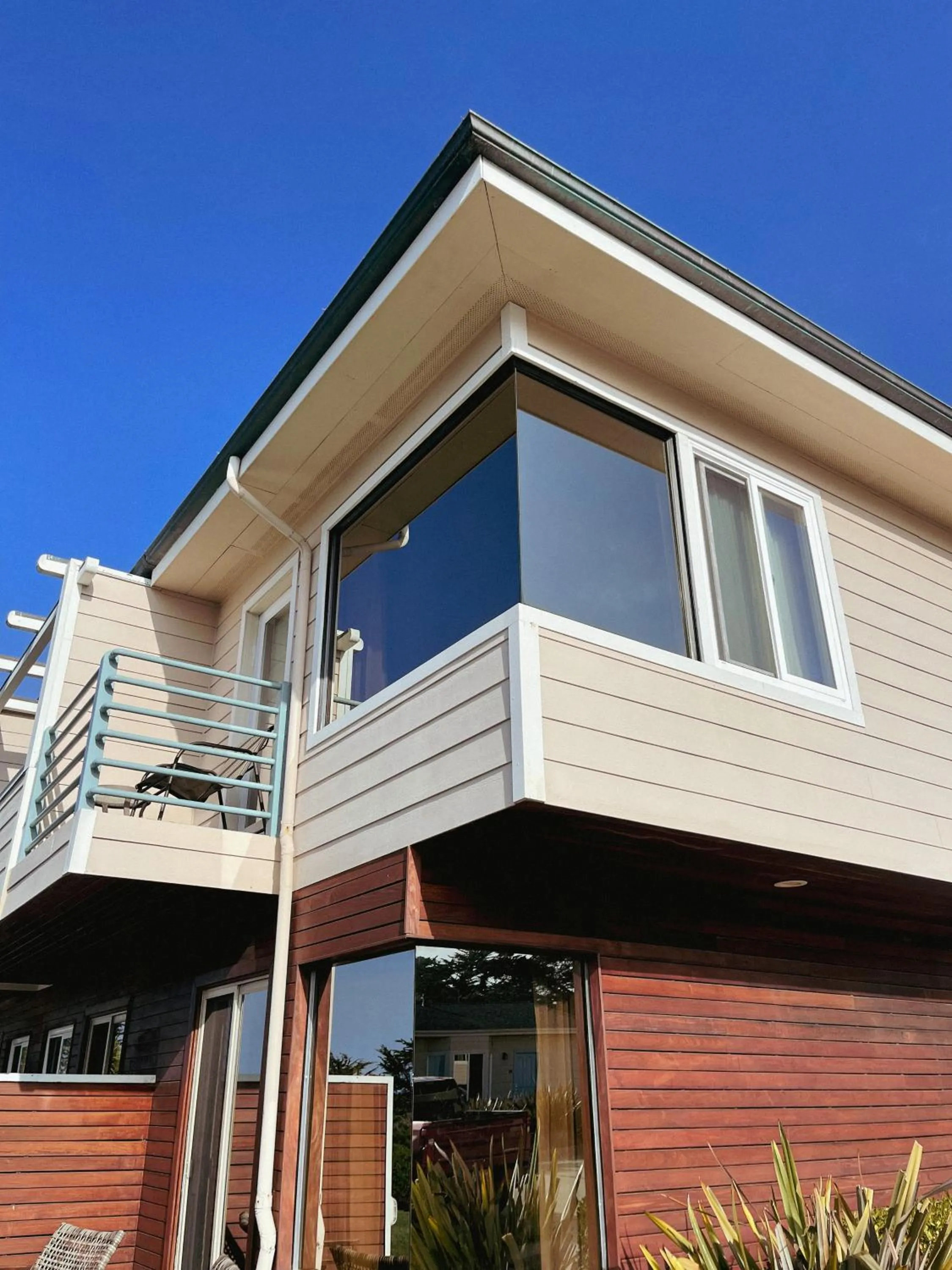 Property building in Cambria Landing Inn and Suites