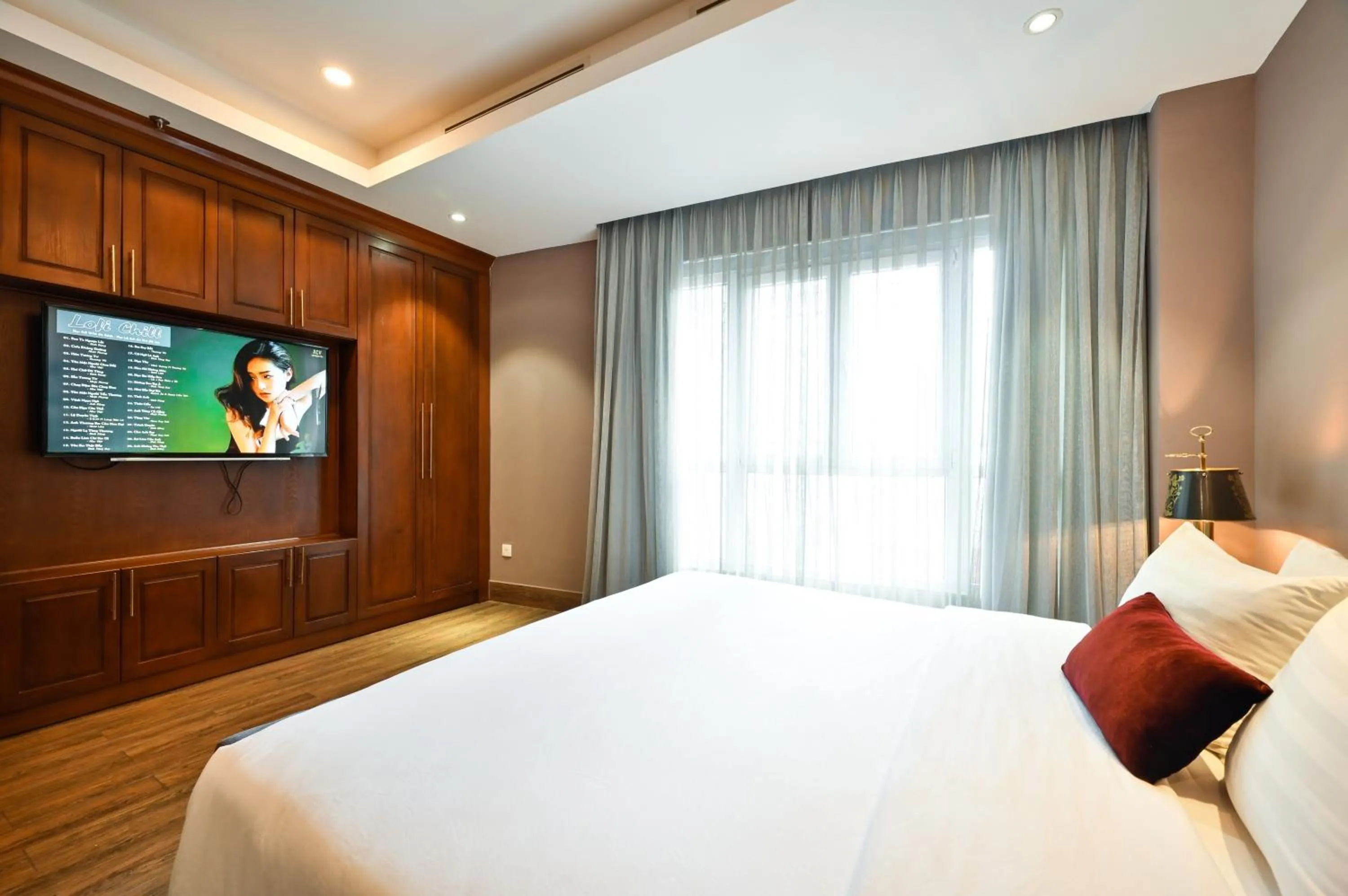 Bed in Sam Royal Apartment