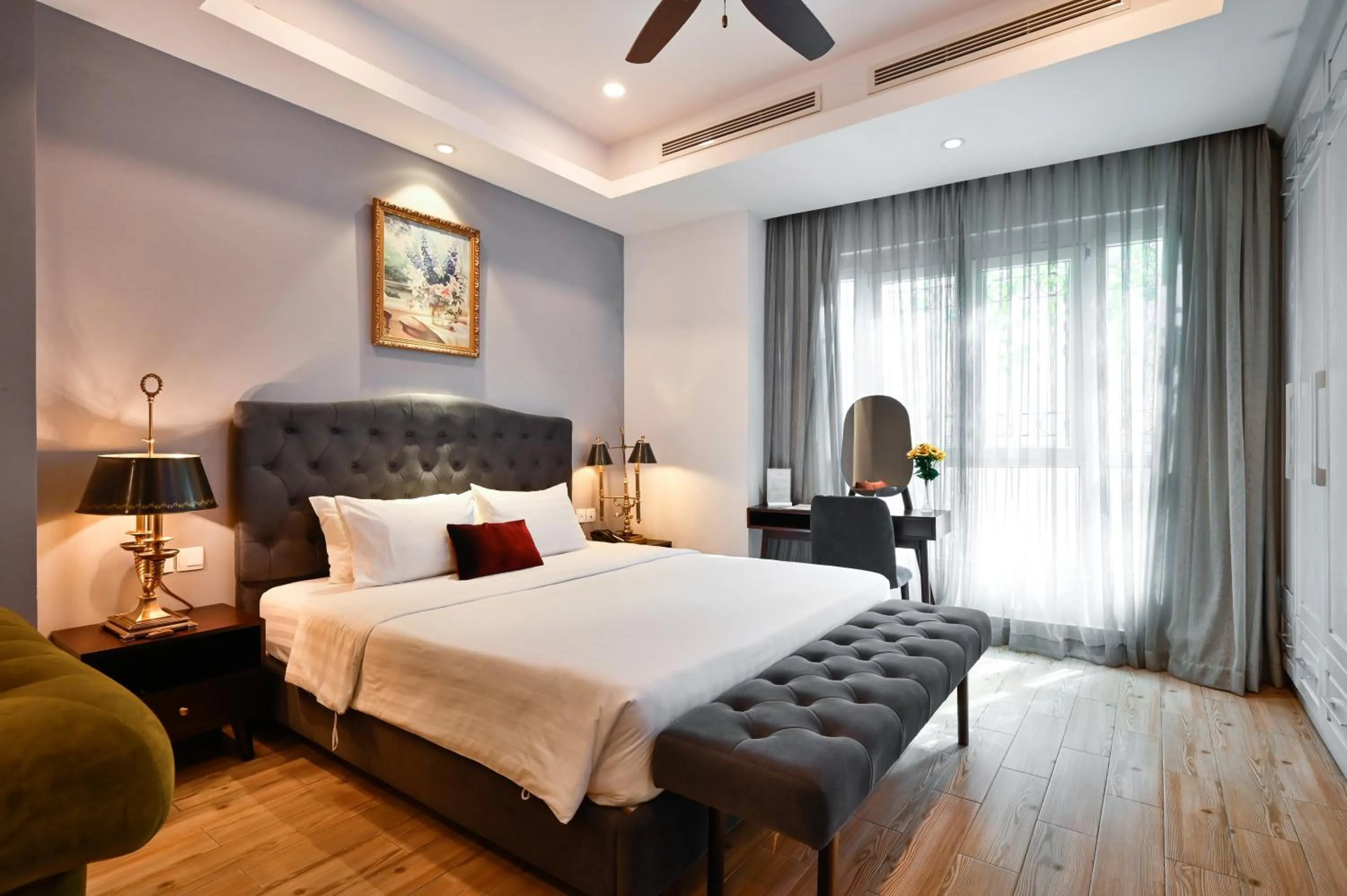 Bed in Sam Royal Apartment