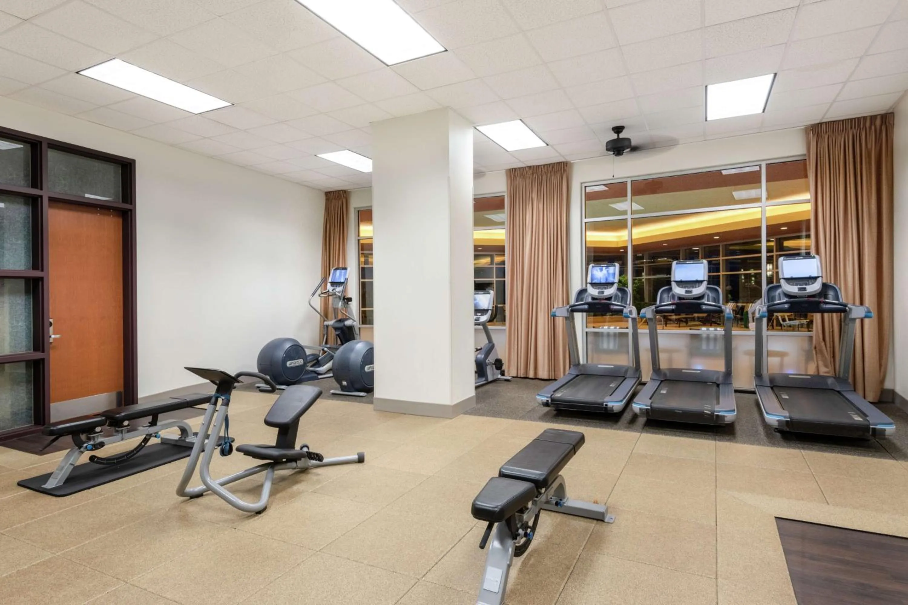 Fitness centre/facilities in Embassy Suites Loveland Conference Center