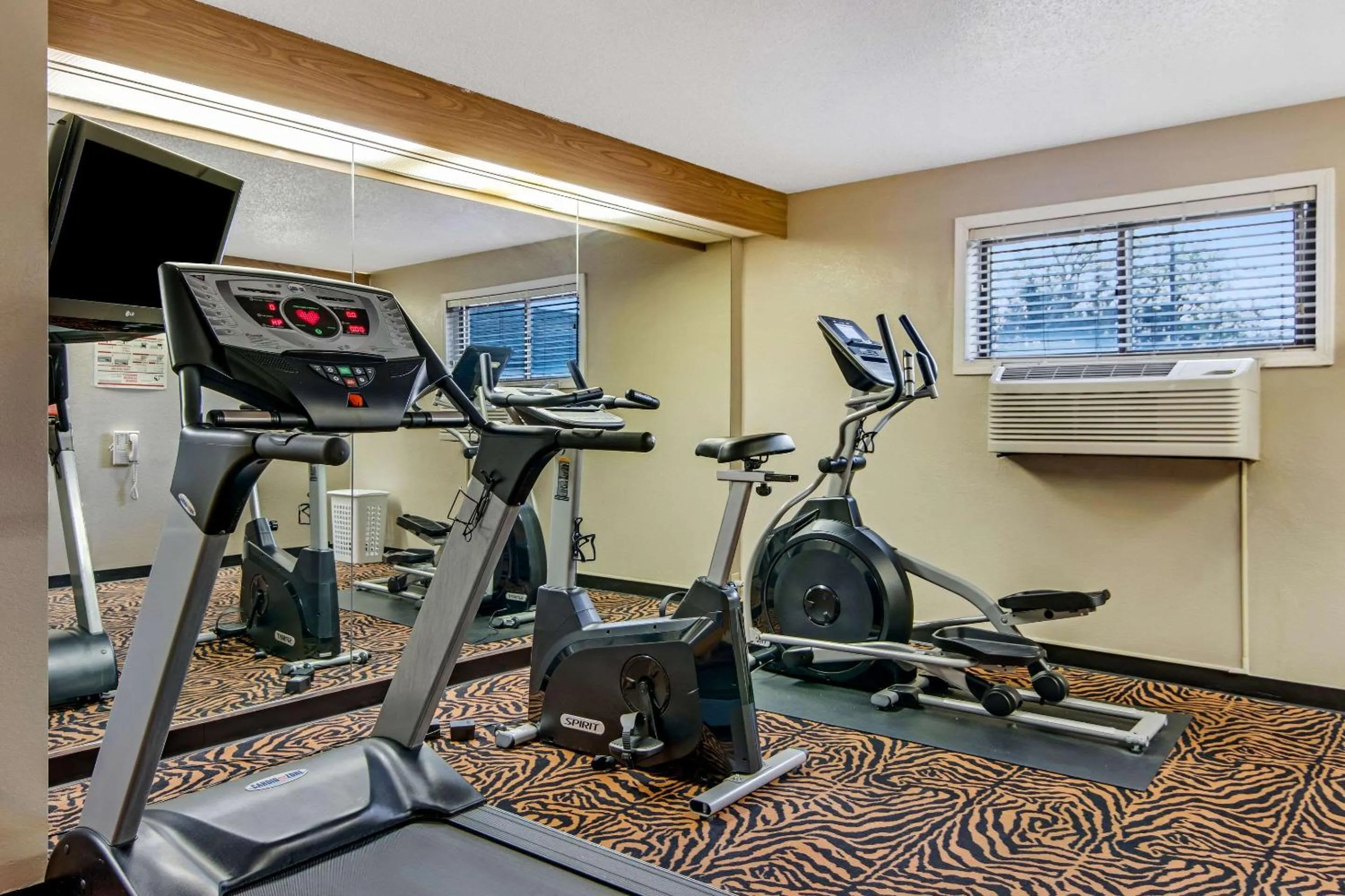Fitness centre/facilities in Sleep Inn near I-80 and I-94
