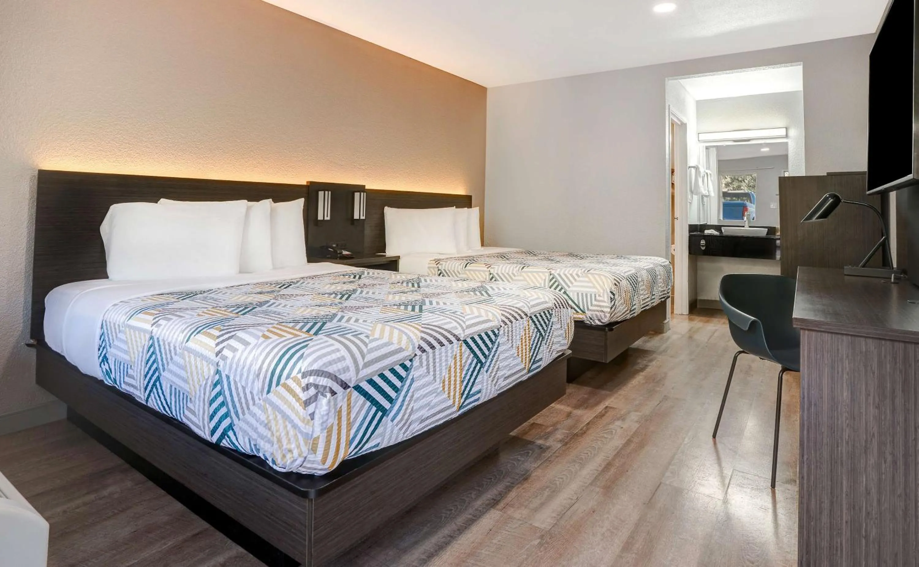 Bedroom, Bed in Motel 6-Sacramento, CA - North