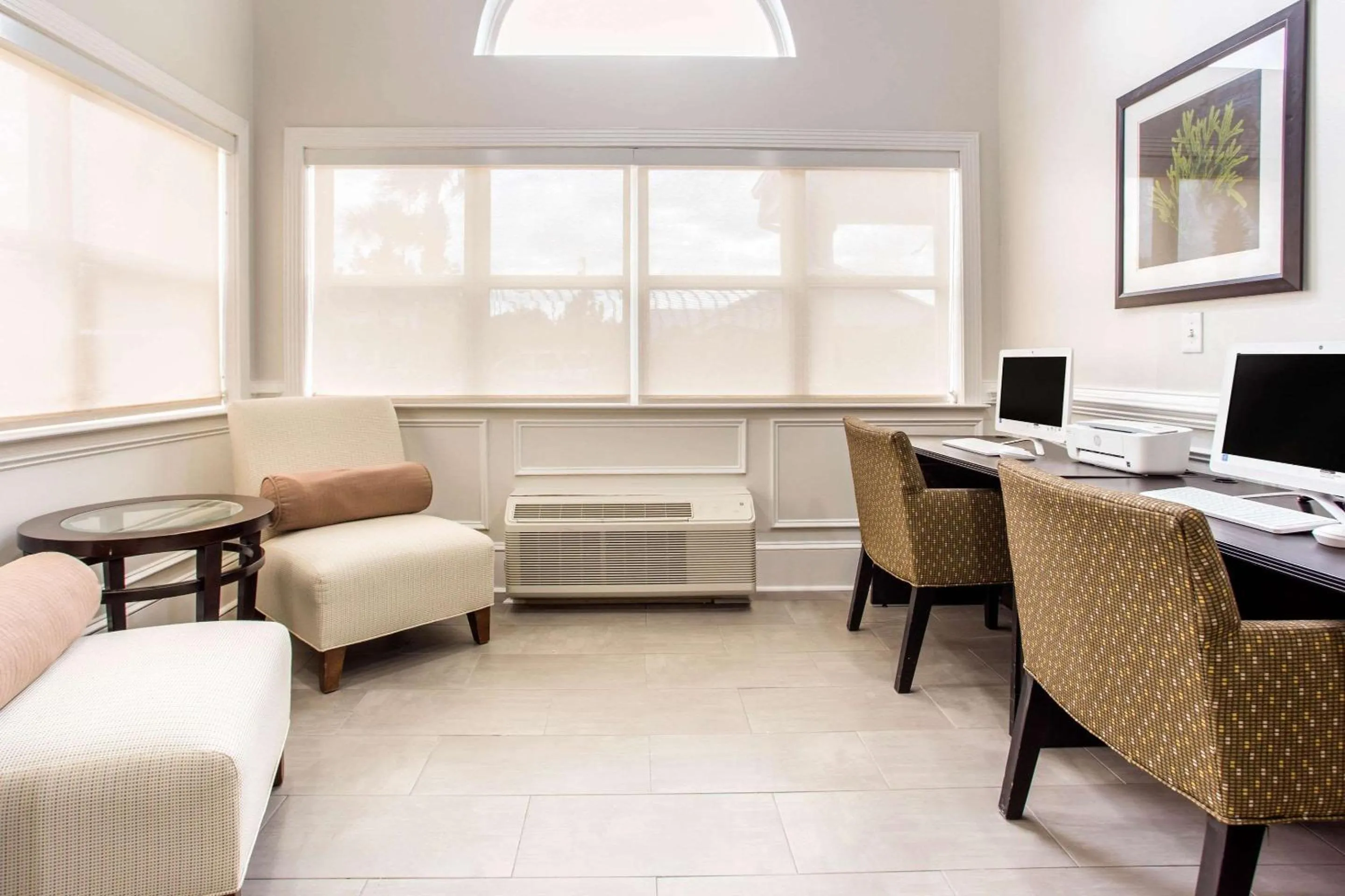 Business facilities in Quality Inn & Suites Myrtle Beach near Outlets