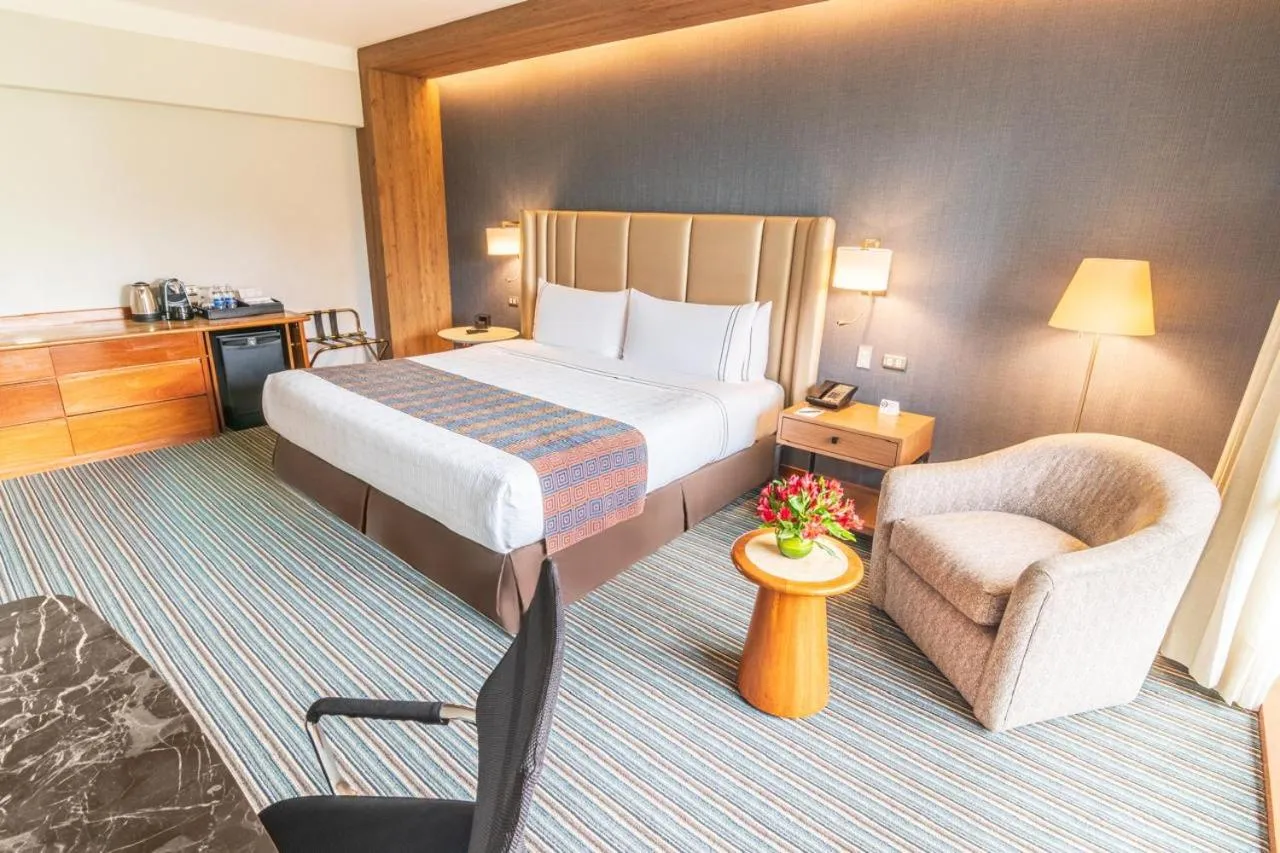 Bed in Sonesta Hotel El Olivar