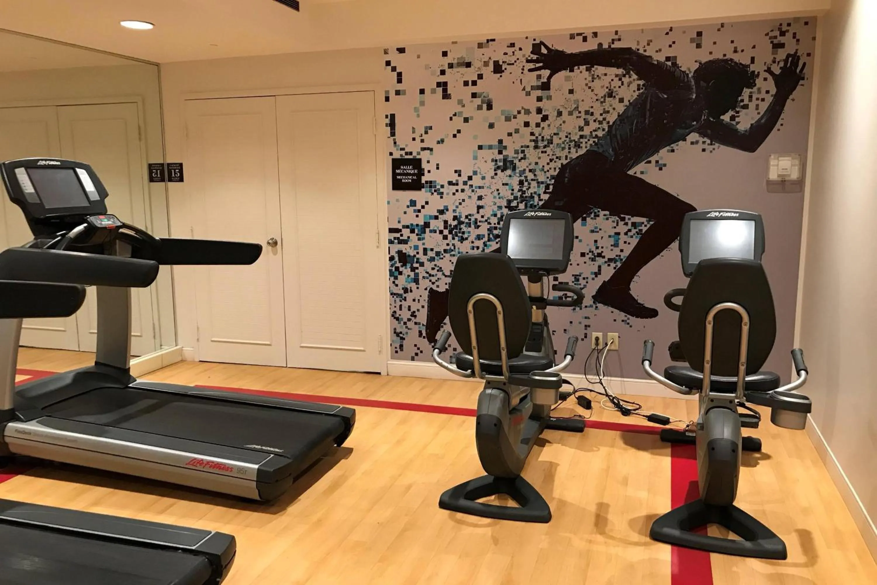Fitness centre/facilities in Sheraton Laval Hotel