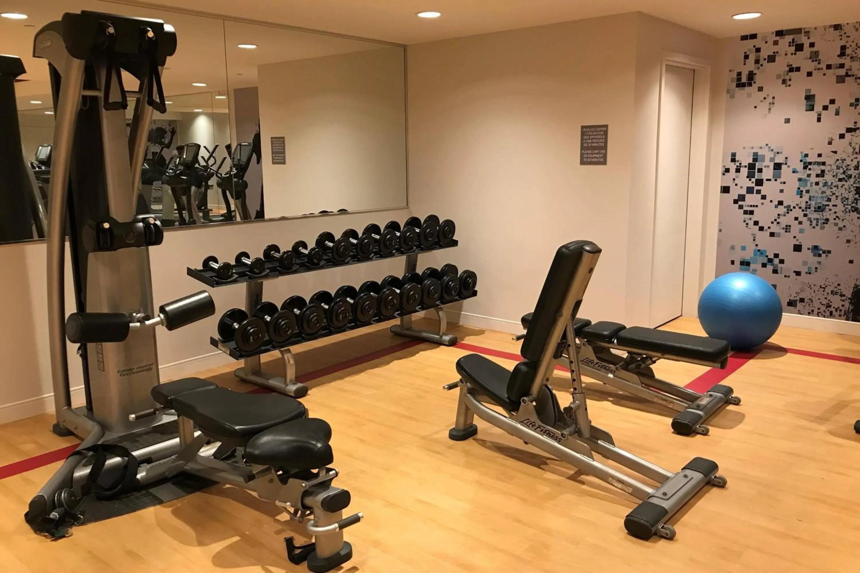 Fitness centre/facilities in Sheraton Laval Hotel