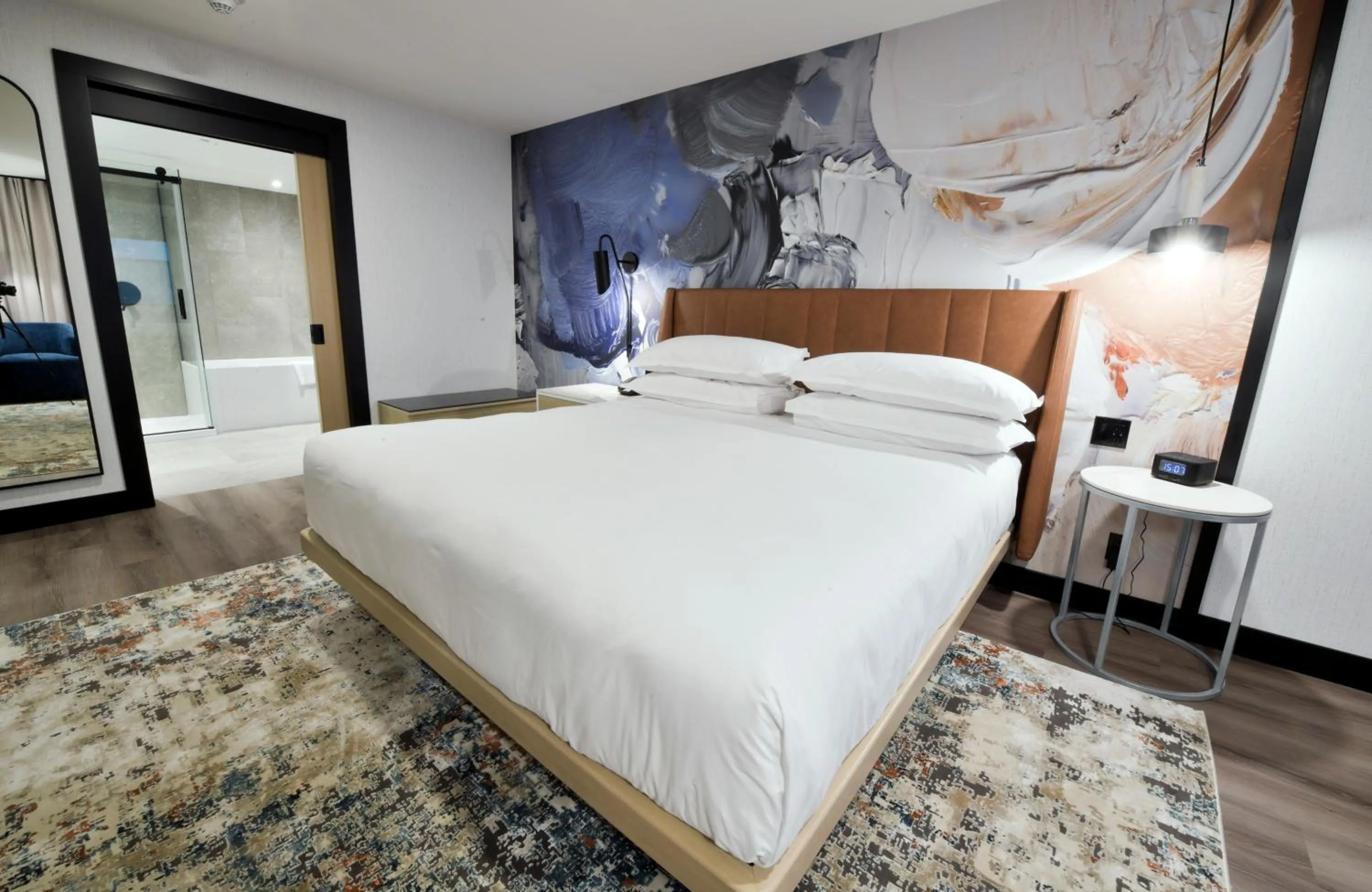 Bed in Sheraton Laval Hotel