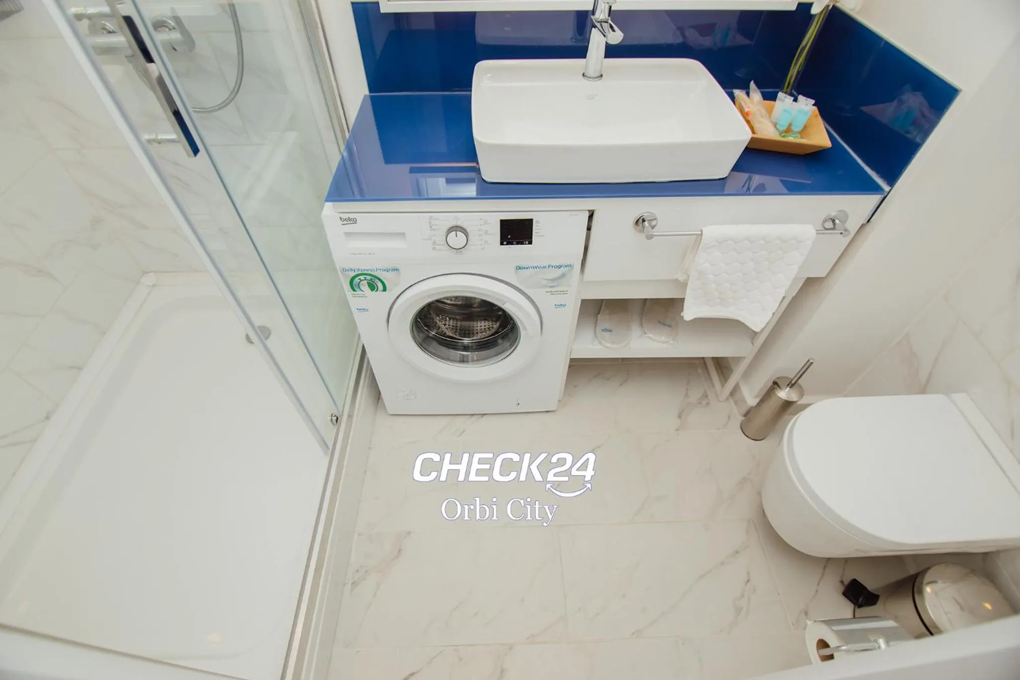 Shower in CHECK 24 orbi city