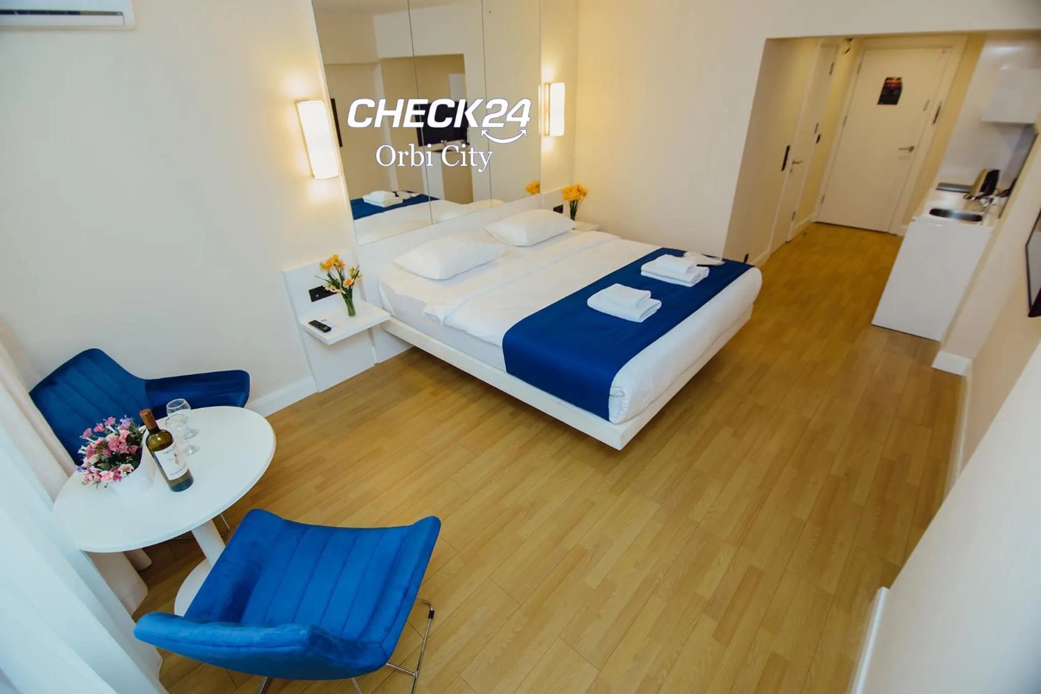 Bed in CHECK 24 orbi city