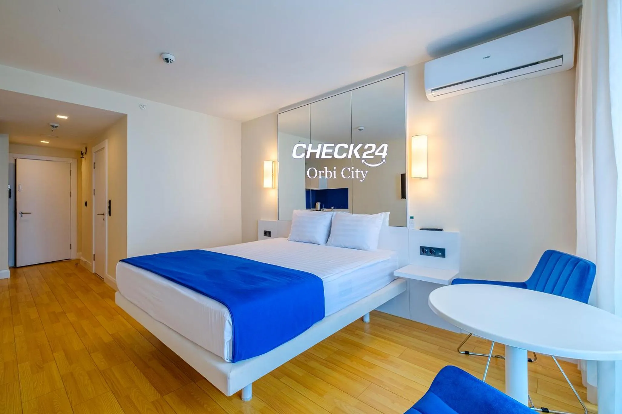 Bed in CHECK 24 orbi city