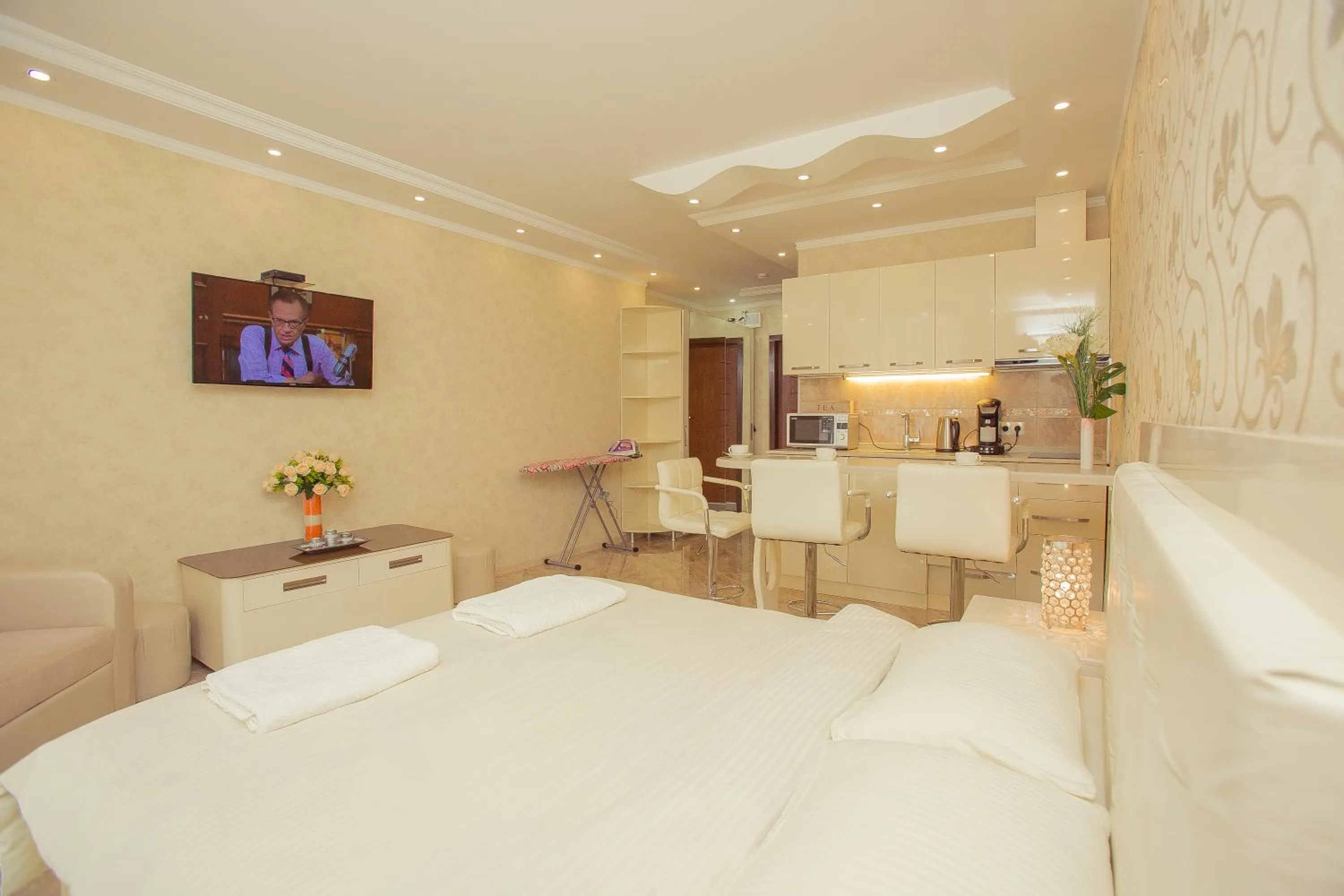 Kitchen or kitchenette, Bed in Viva Blue Batumi