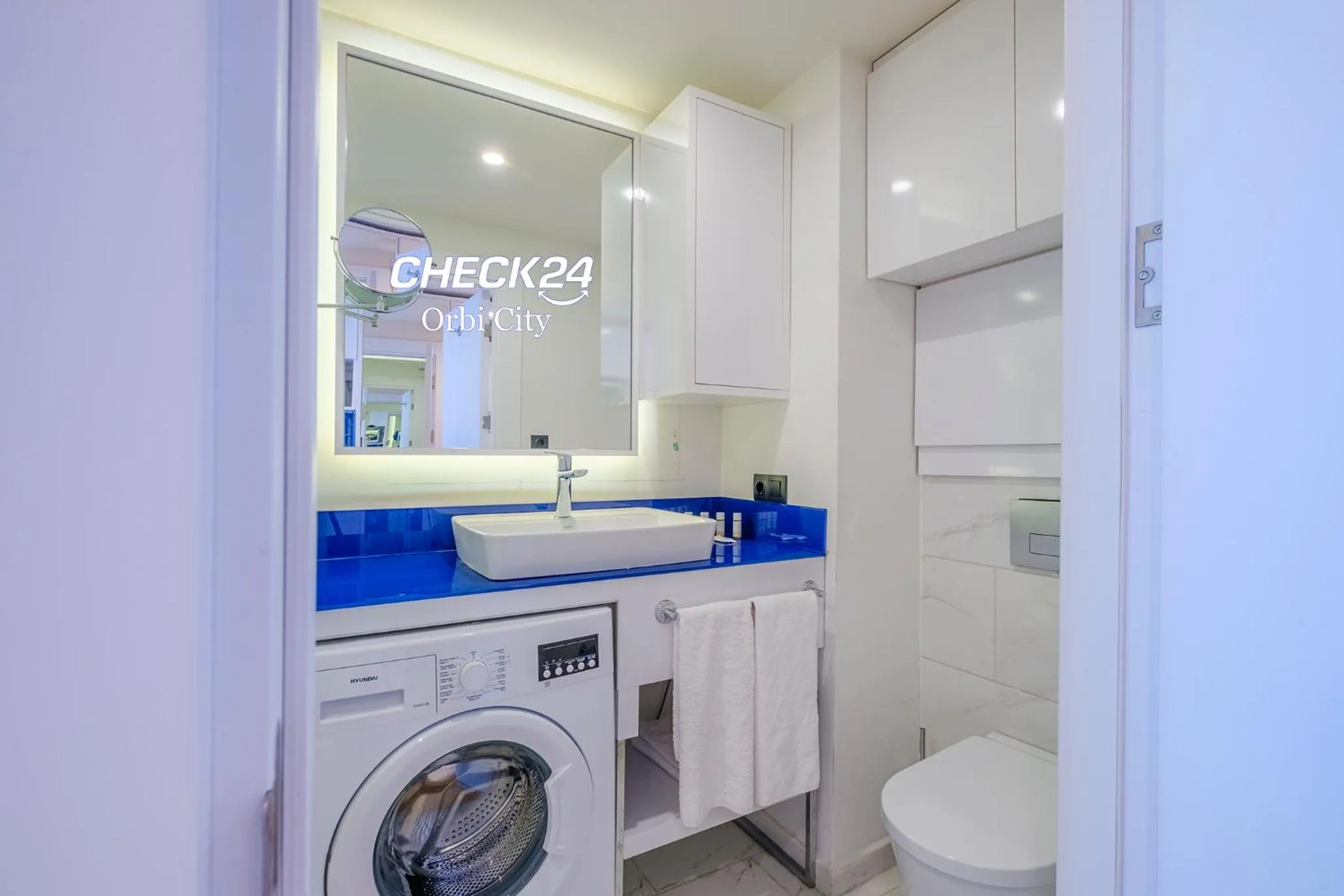 Shower in CHECK 24 orbi city