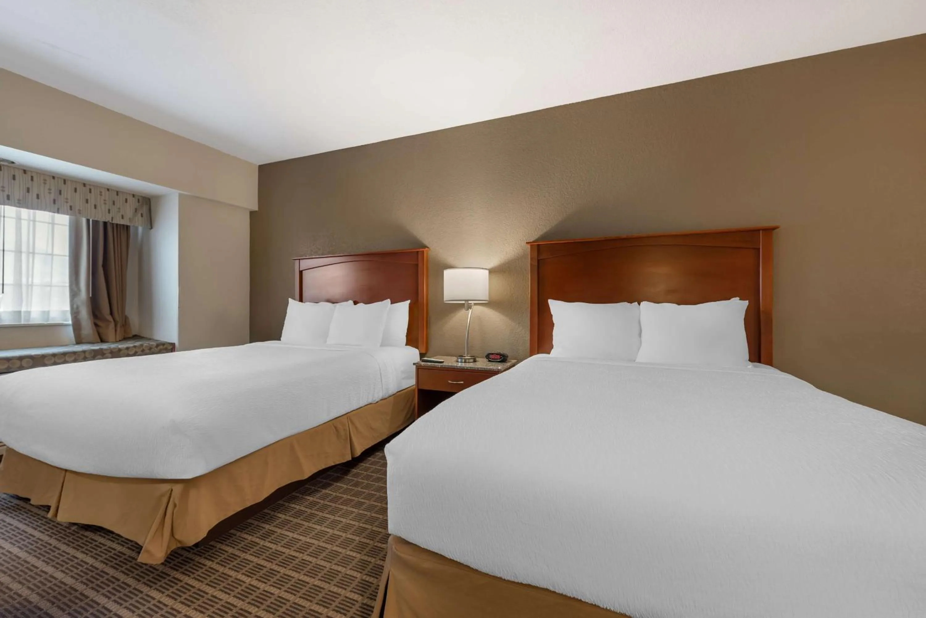 Bedroom, Bed in Best Western Plus Peak Vista Inn & Suites