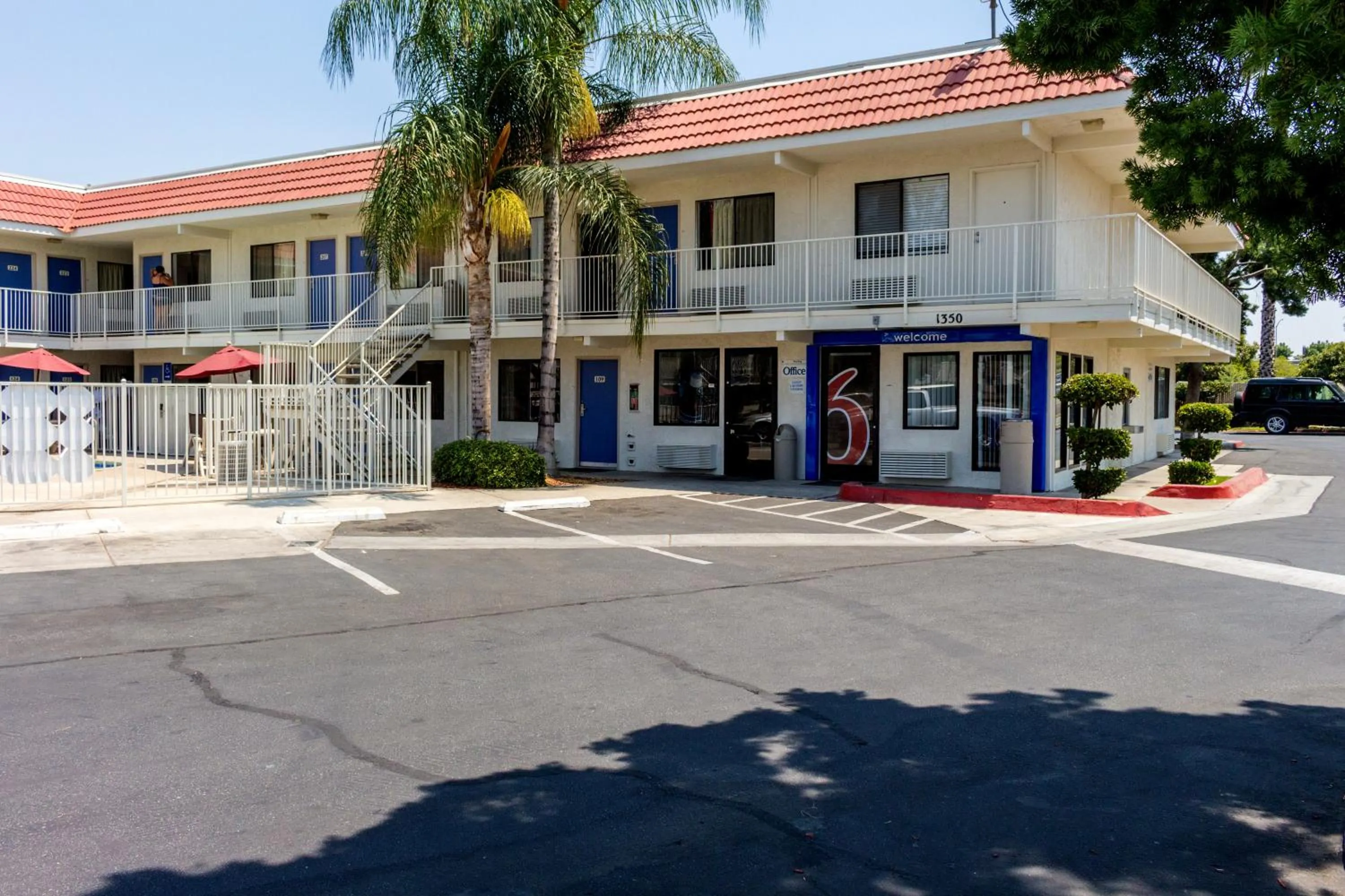 Property building in Motel 6 Bakersfield, CA - Convention Center