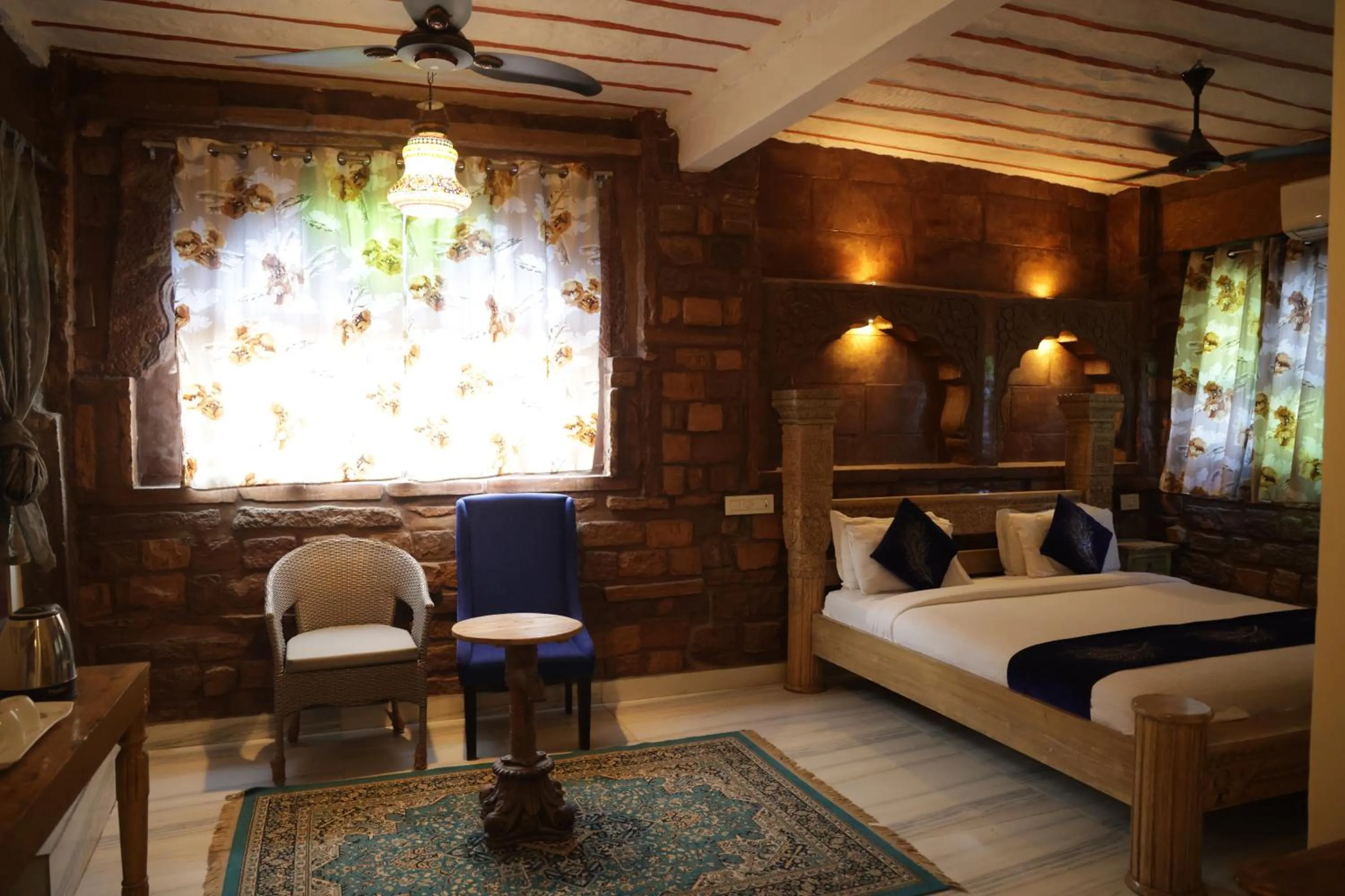Queen Room with Two Queen Beds in JHANKAR Haveli