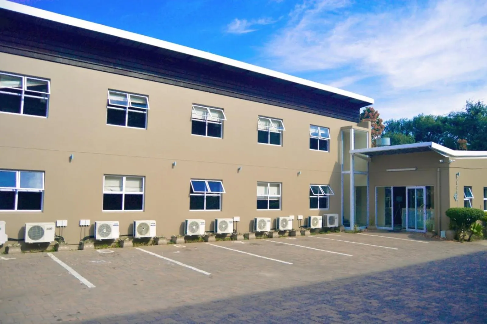 Essenwood Park Hotel