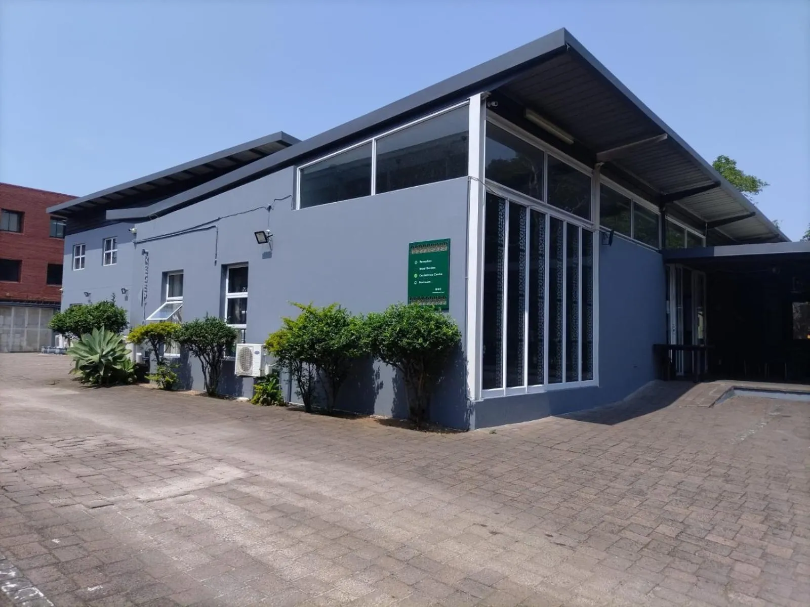 Essenwood Park Hotel