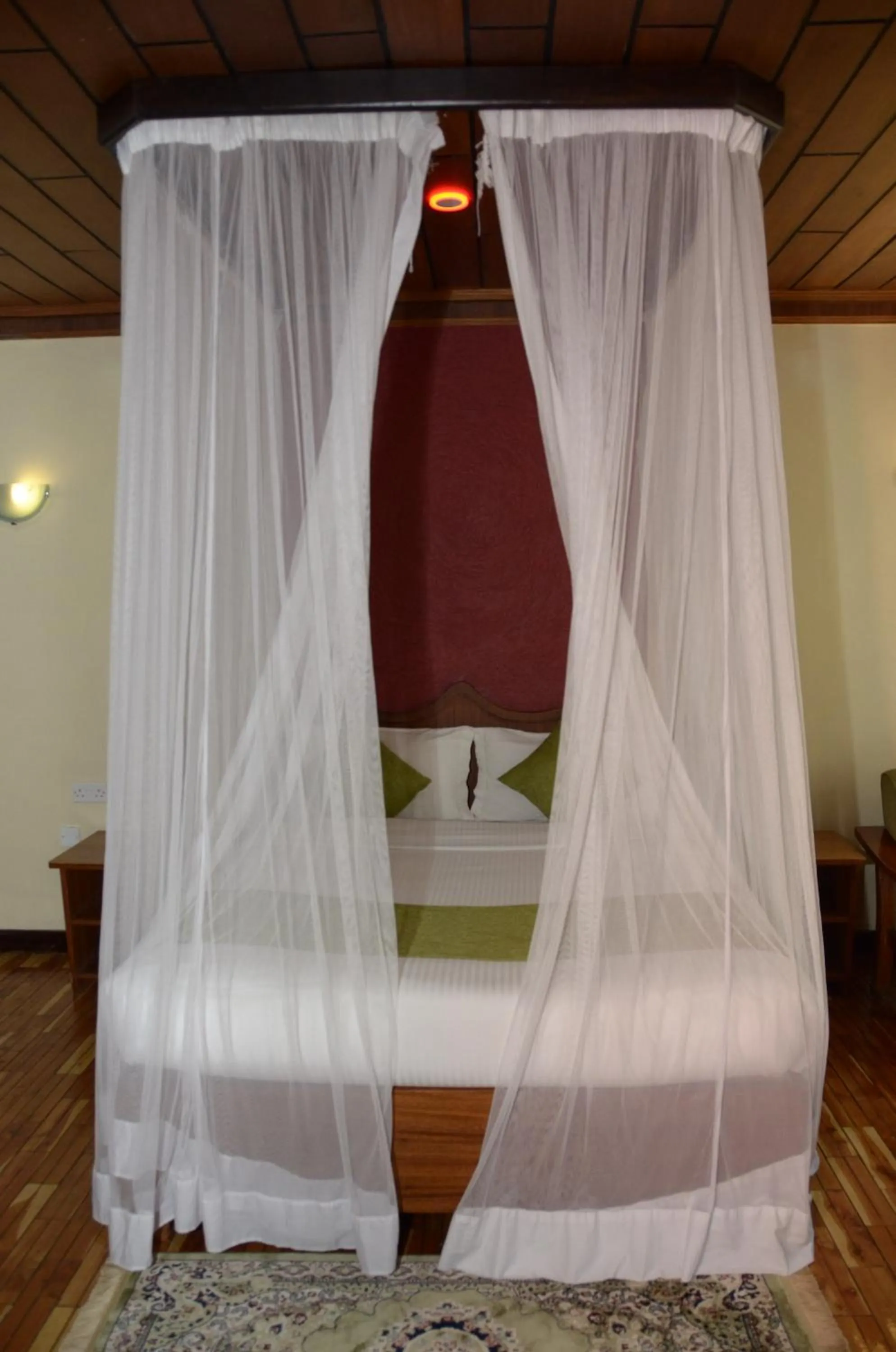 The Noble Hotel & Conference Centre