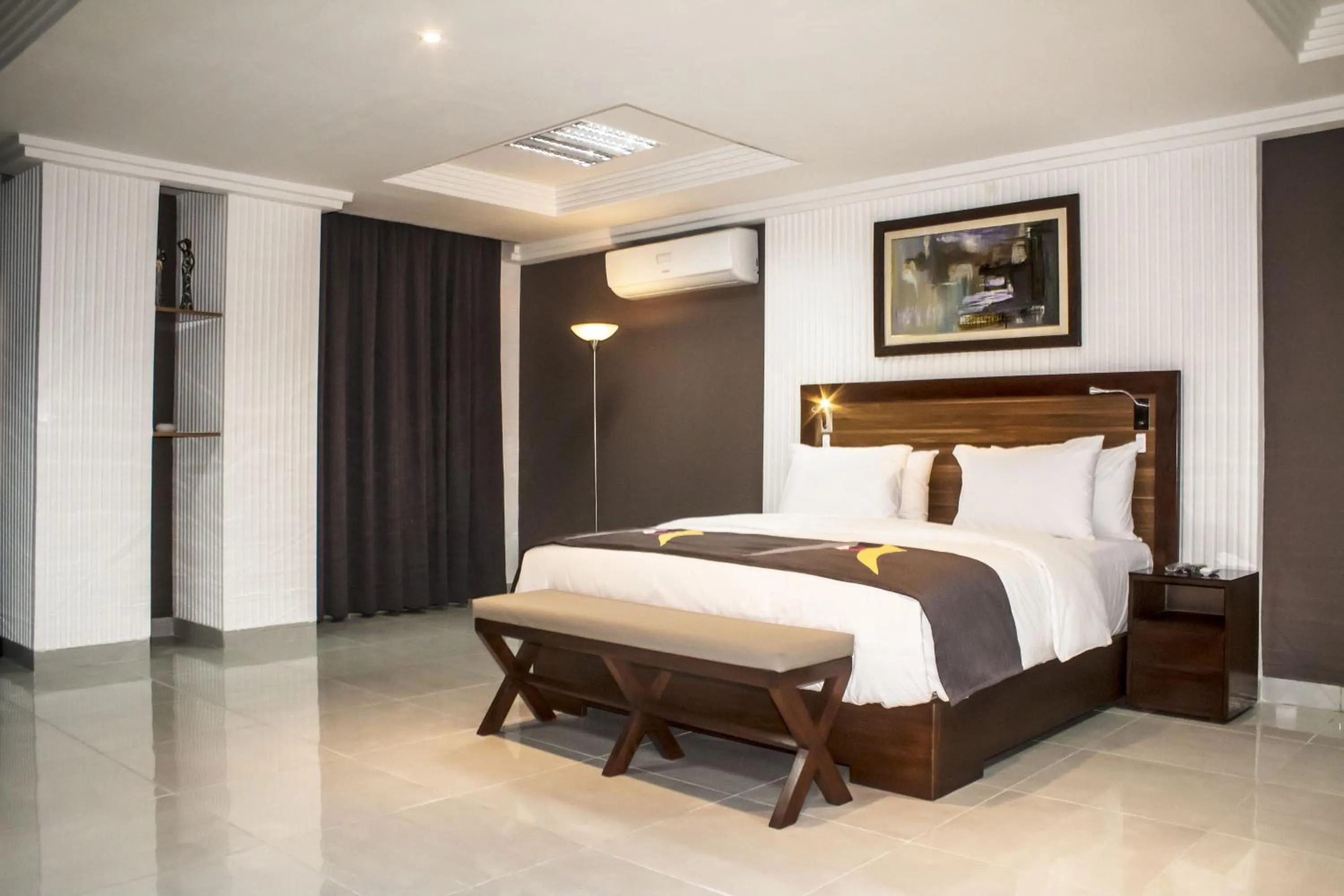 Bedroom, Bed in Residence Maryka II