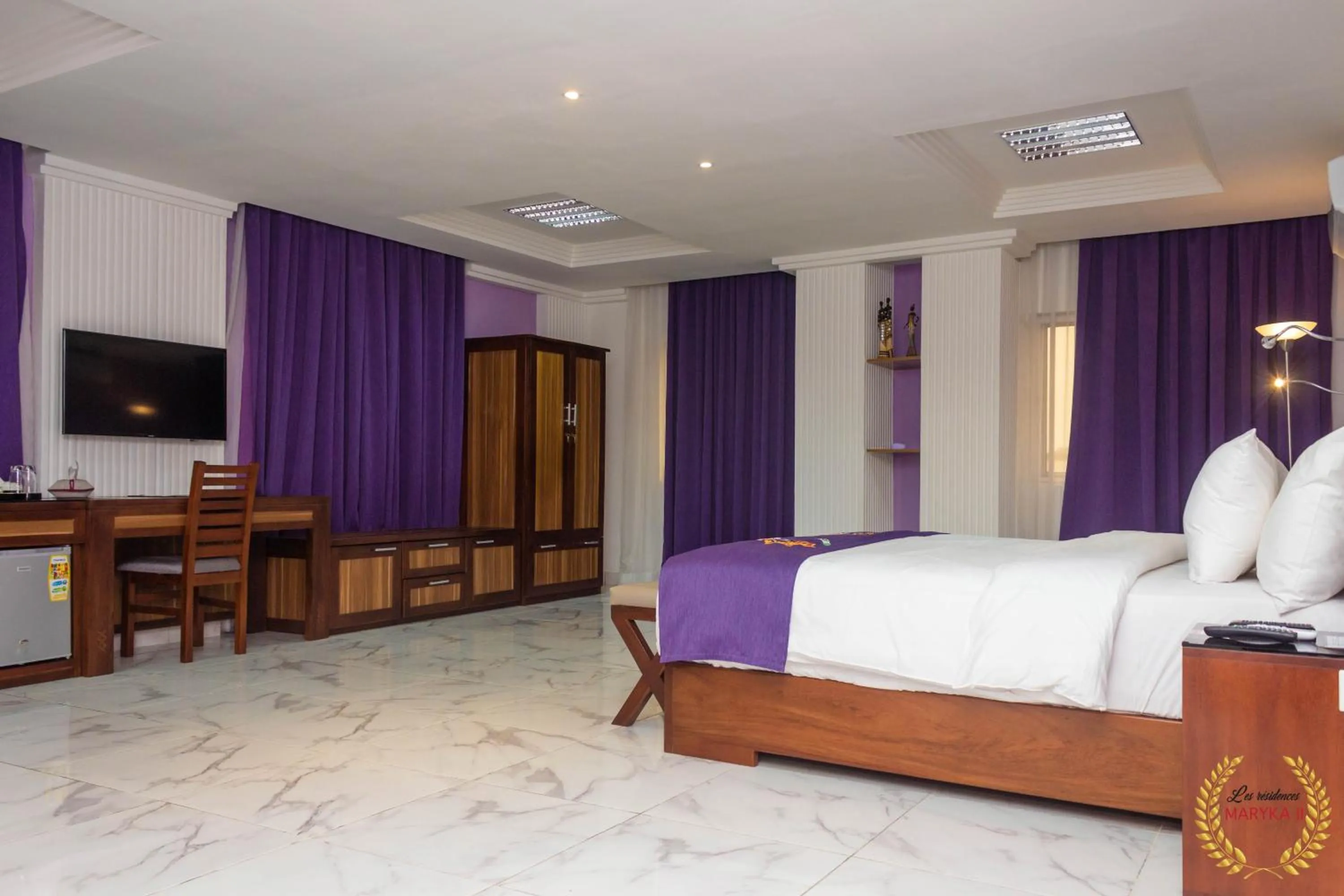 Photo of the whole room, Bed in Residence Maryka II