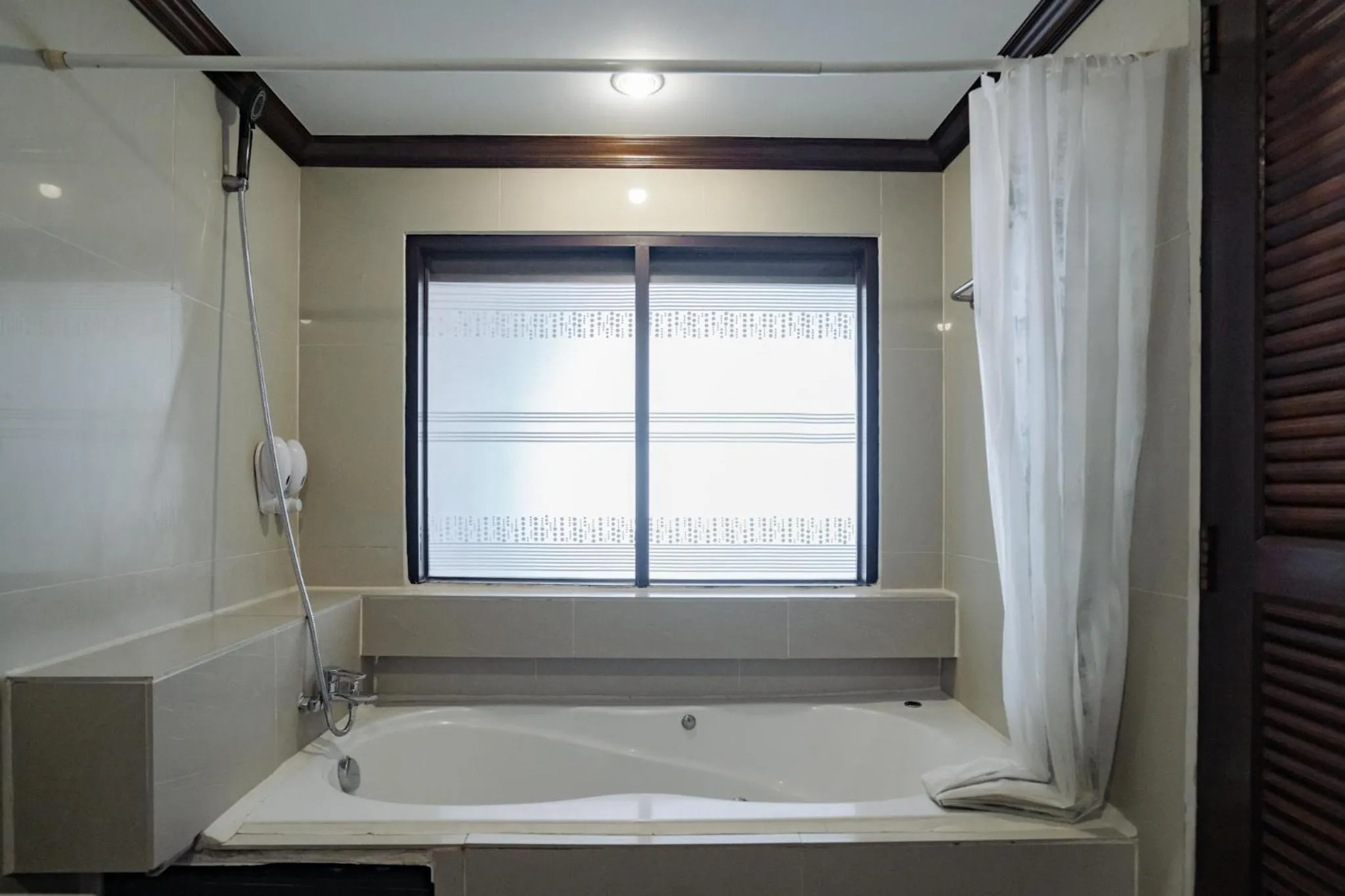 Bath in Club Bamboo Boutique Patong Beach Resort