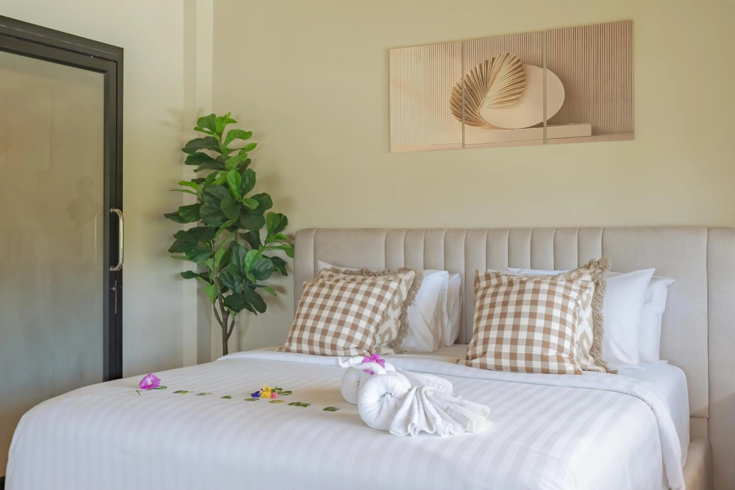 Bed in Club Bamboo Boutique Patong Beach Resort