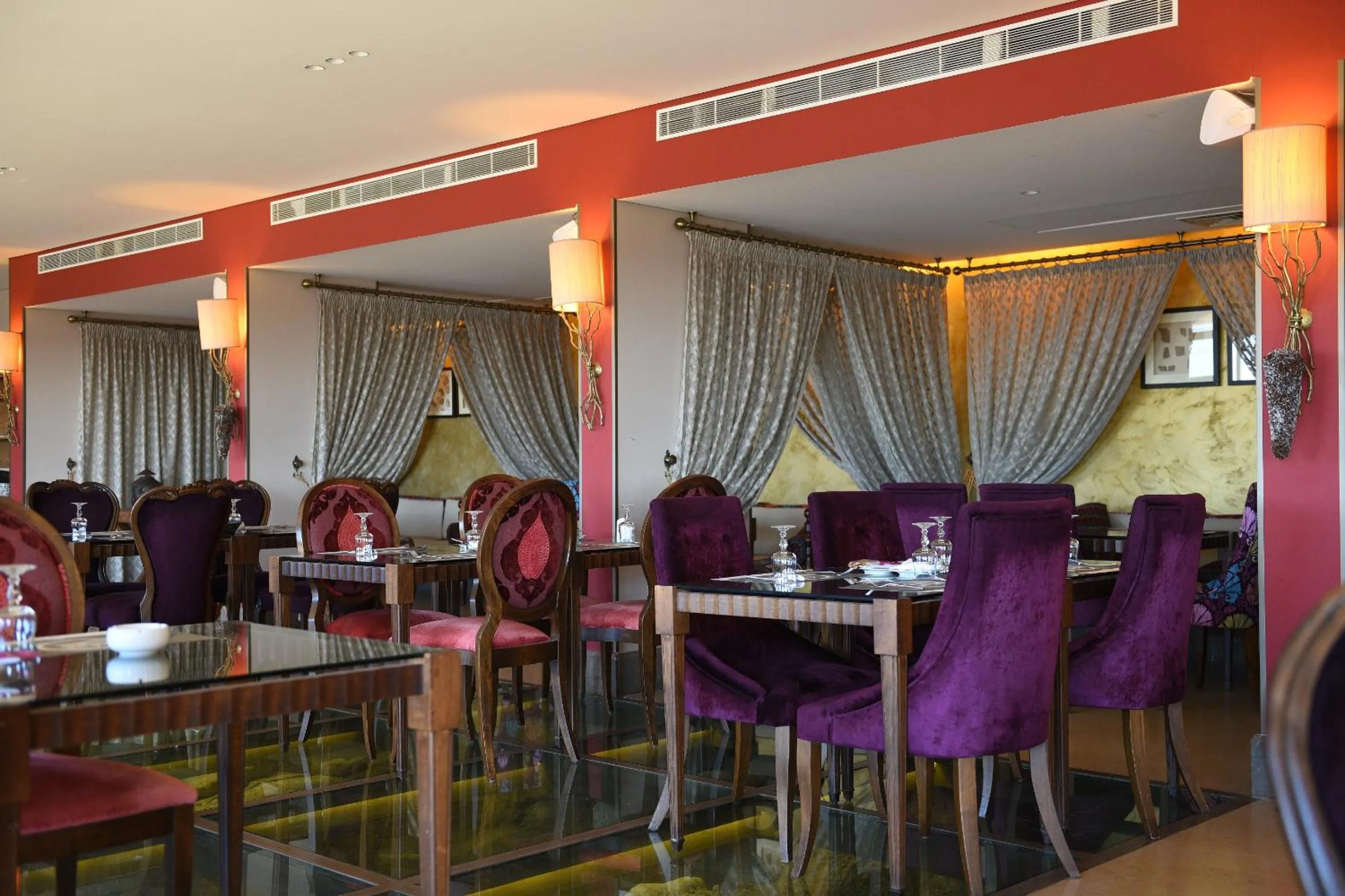 Restaurant/places to eat in Byblos Sur Mer