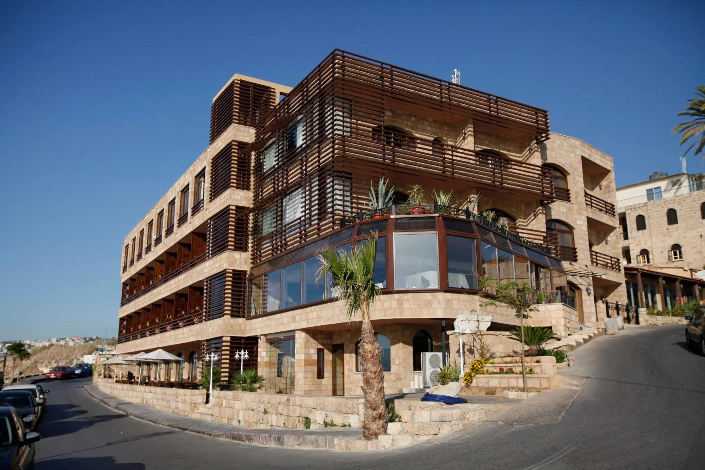Facade/entrance in Byblos Sur Mer