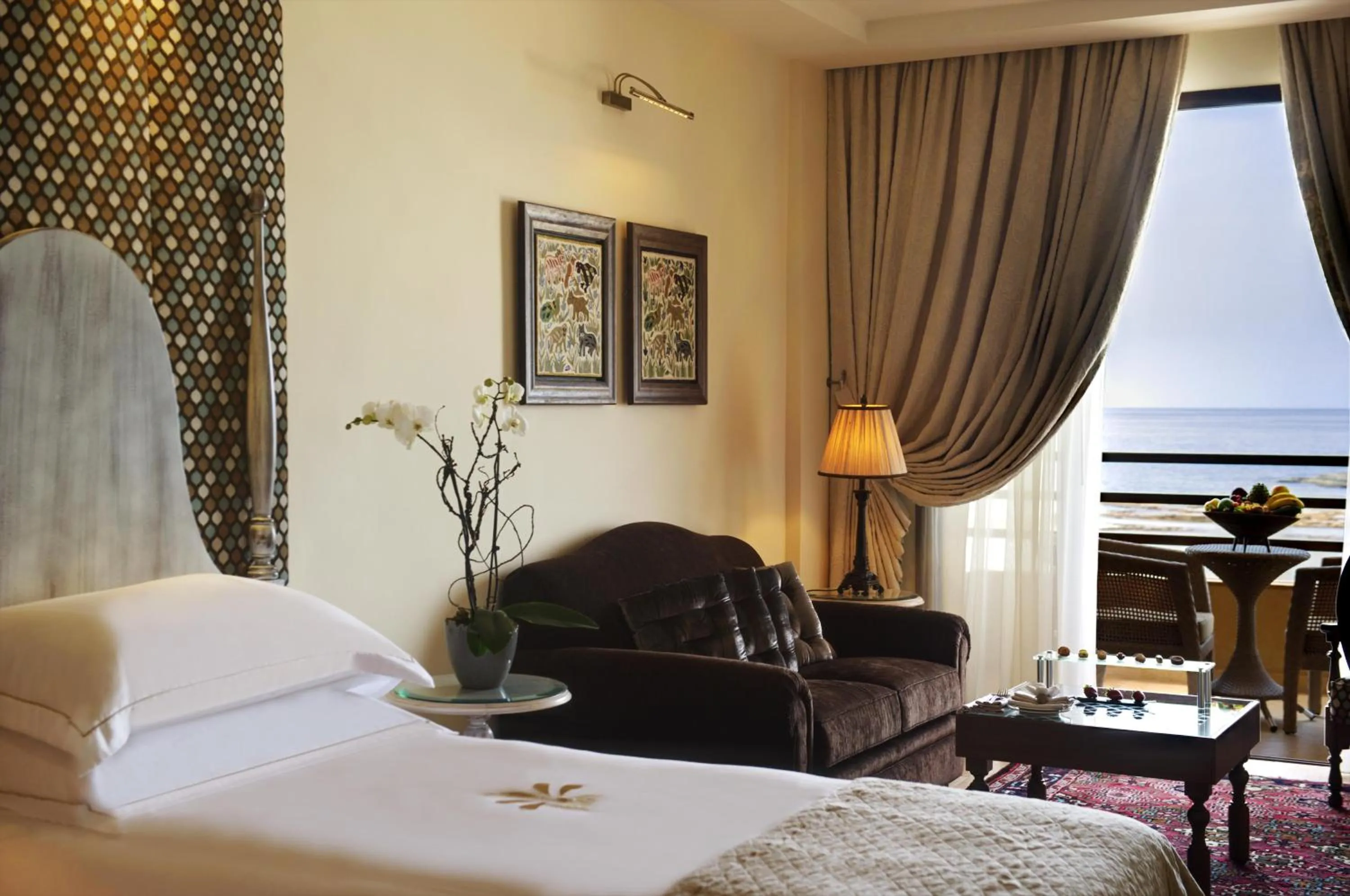 Bed in Byblos Sur Mer