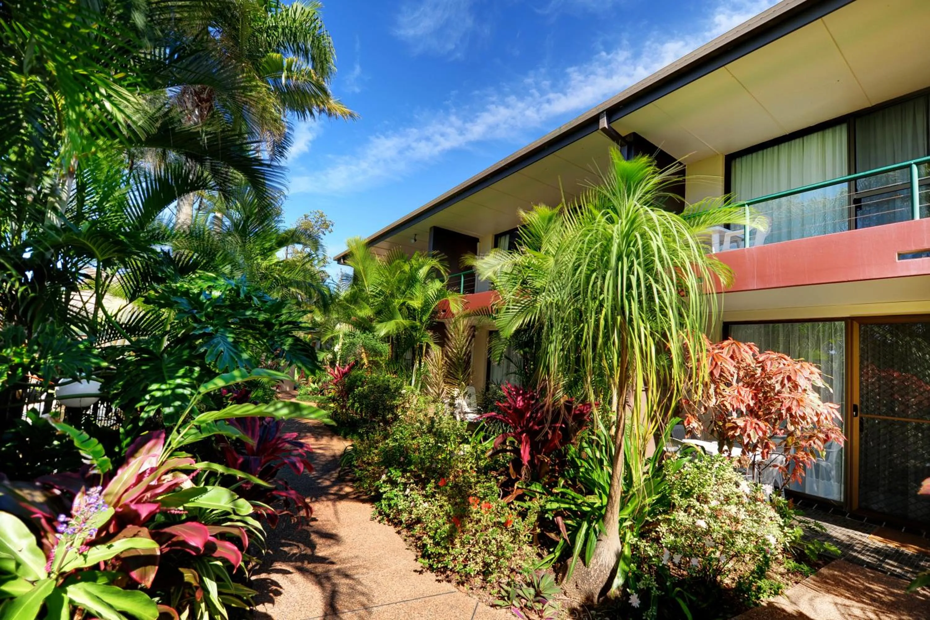 Garden in Smugglers On The Beach