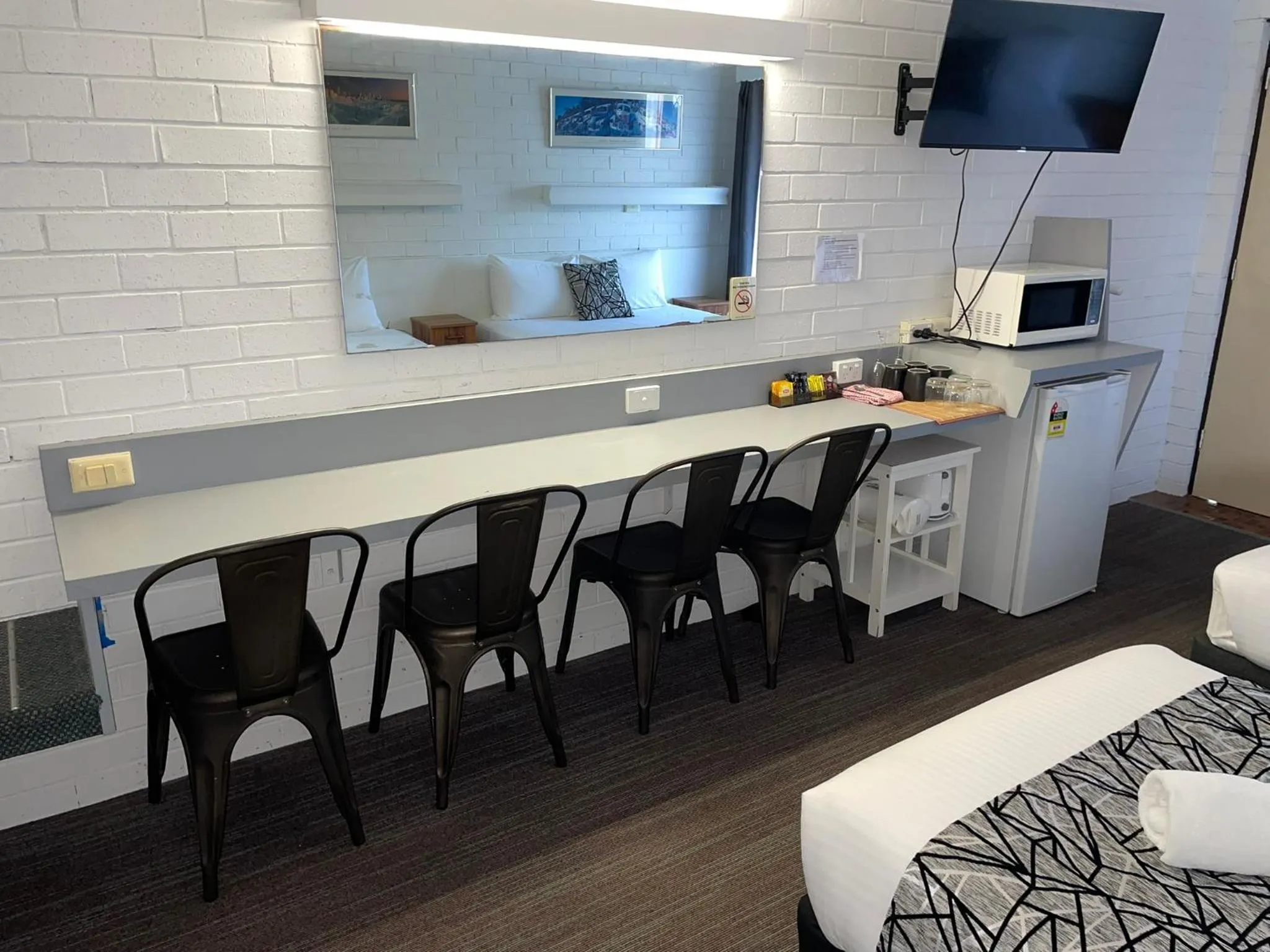 Bed in Coastal Bay Motel