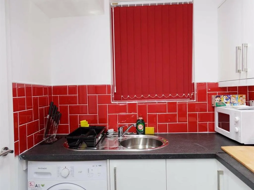 Bedroom in Berkley Studio