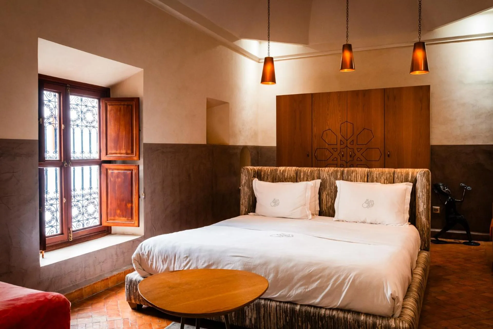 Bed in Ysalis Riad Restaurant & Spa