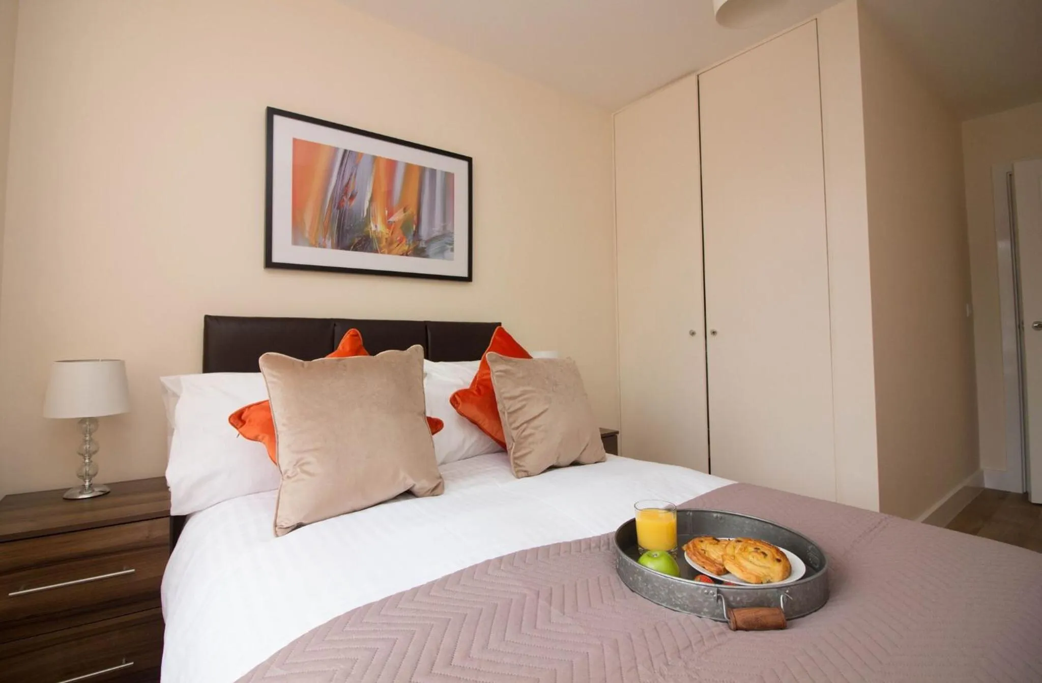 Bed in DPV - Above Bar Street Apartments