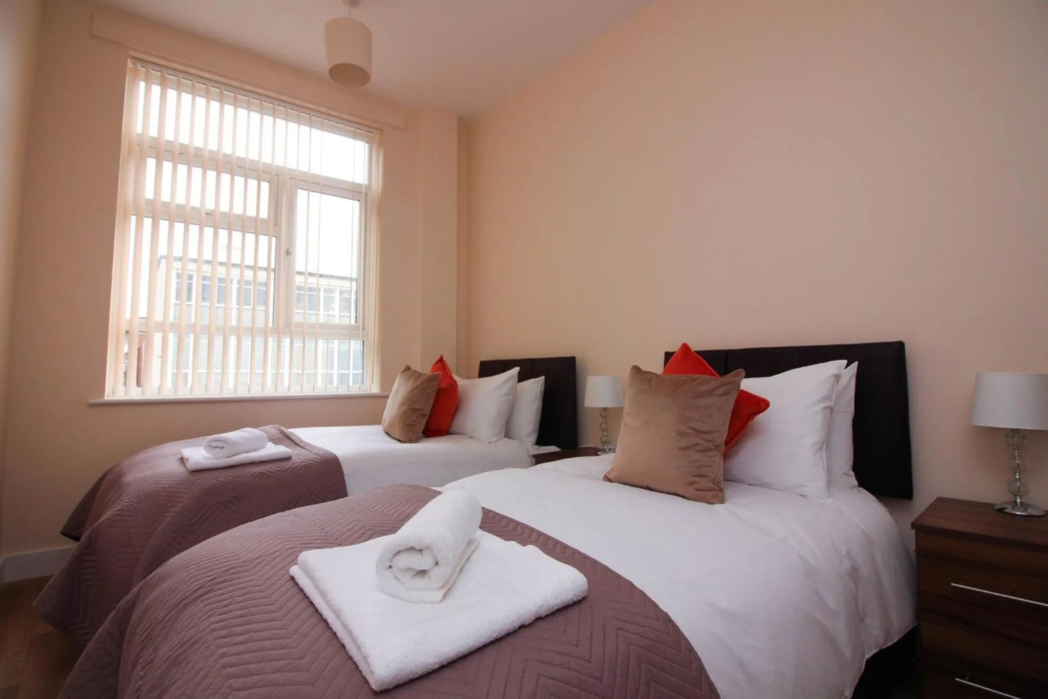 Bed in DPV - Above Bar Street Apartments