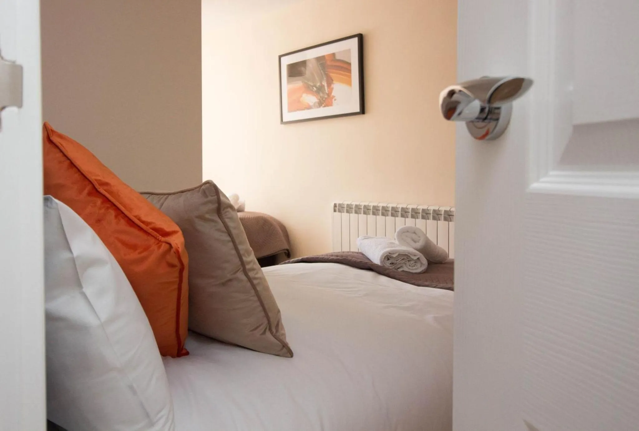 Bed in DPV - Above Bar Street Apartments