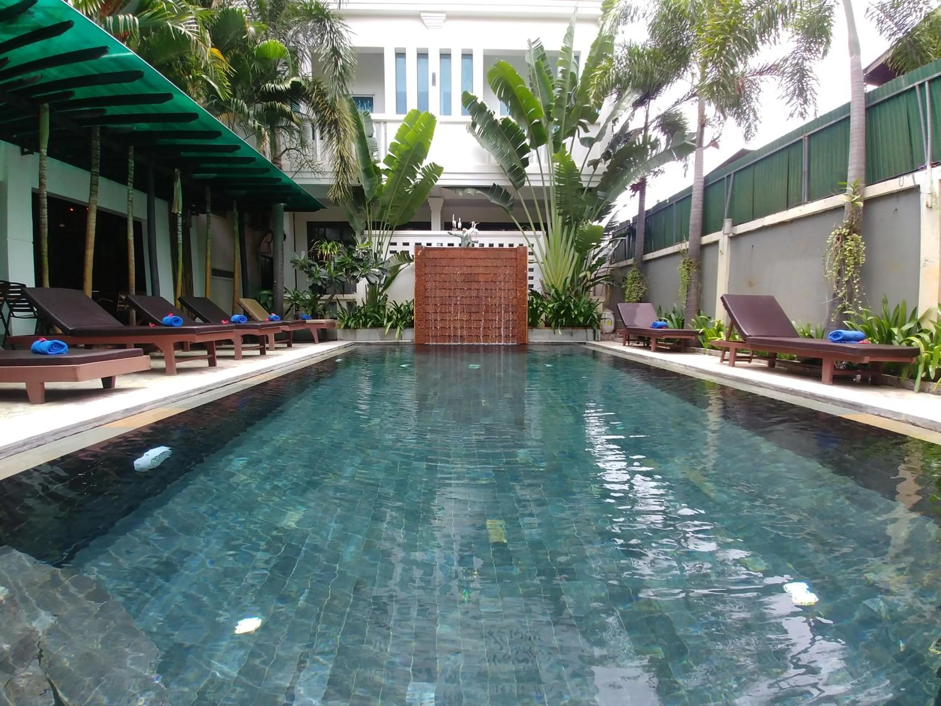 Swimming pool in Central Night Hotel