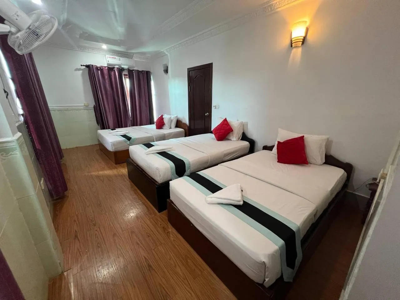 Bed in Central Night Hotel