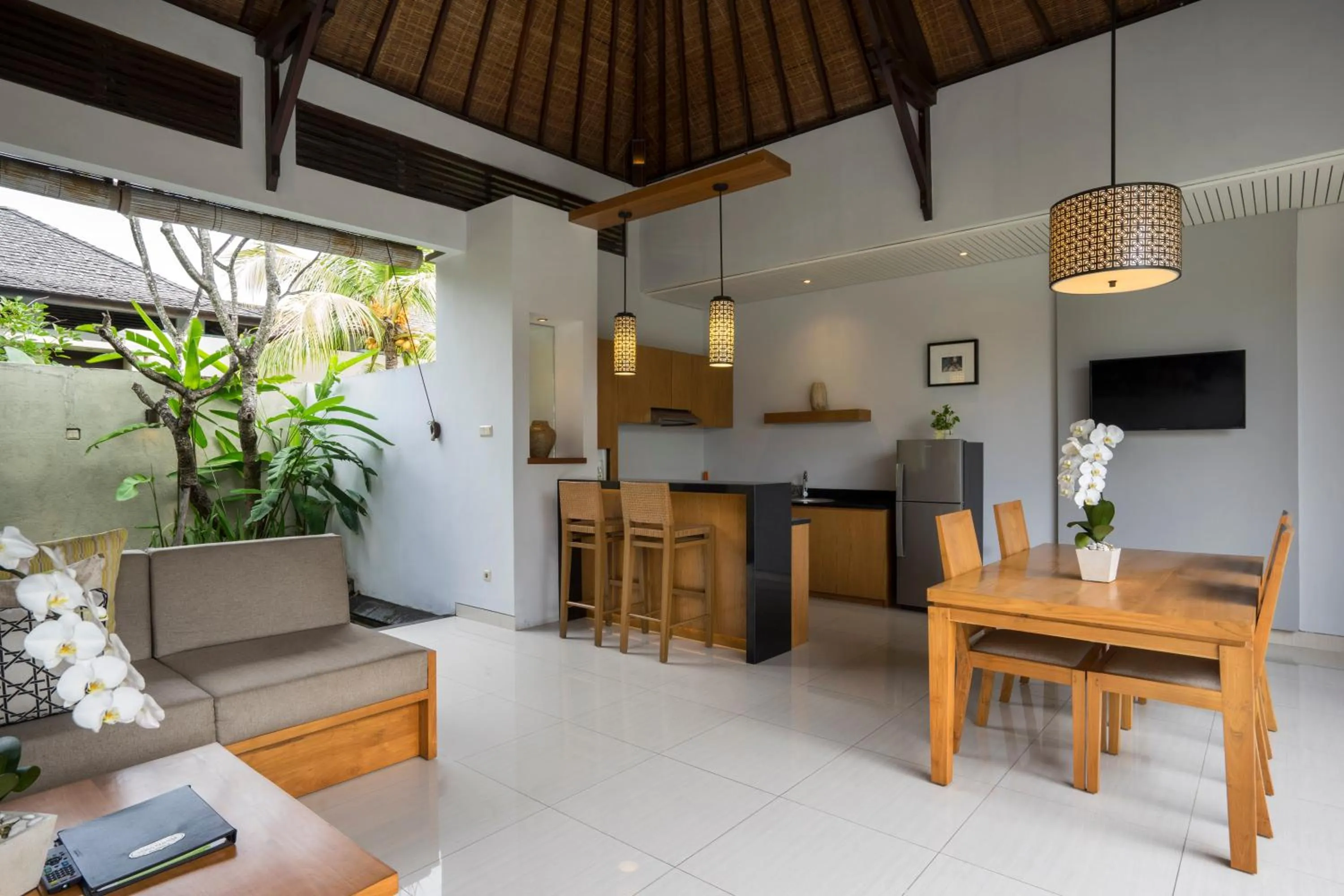 Communal kitchen in Pradha Villas Seminyak