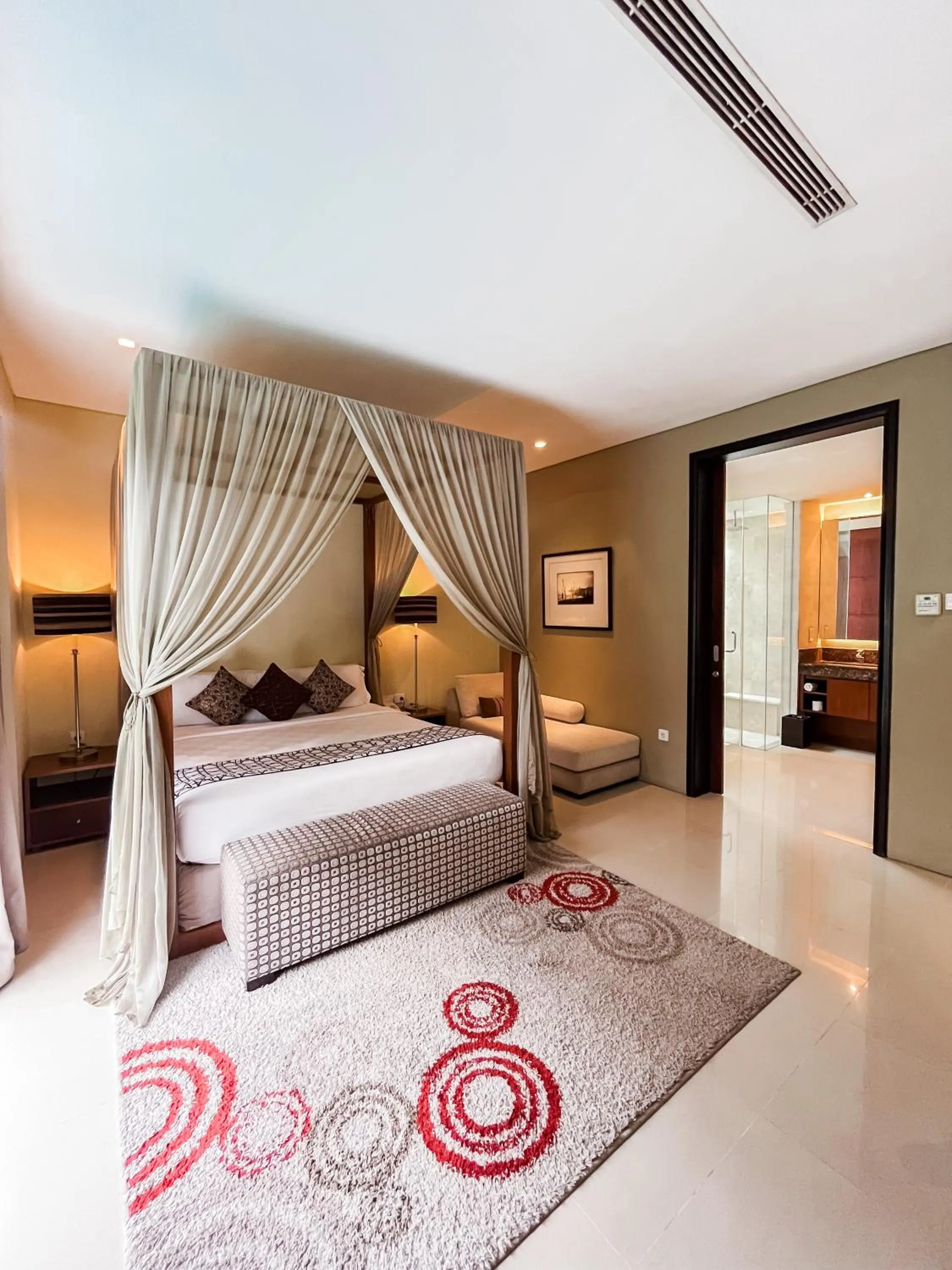 Bed in Pradha Villas Seminyak