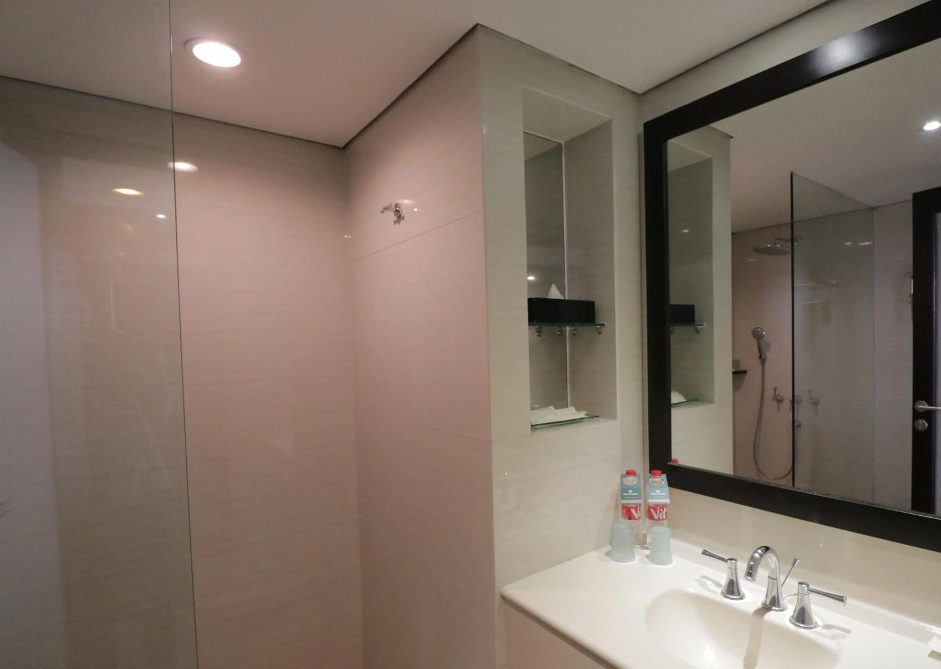 Bathroom in Hotel Santika Cirebon